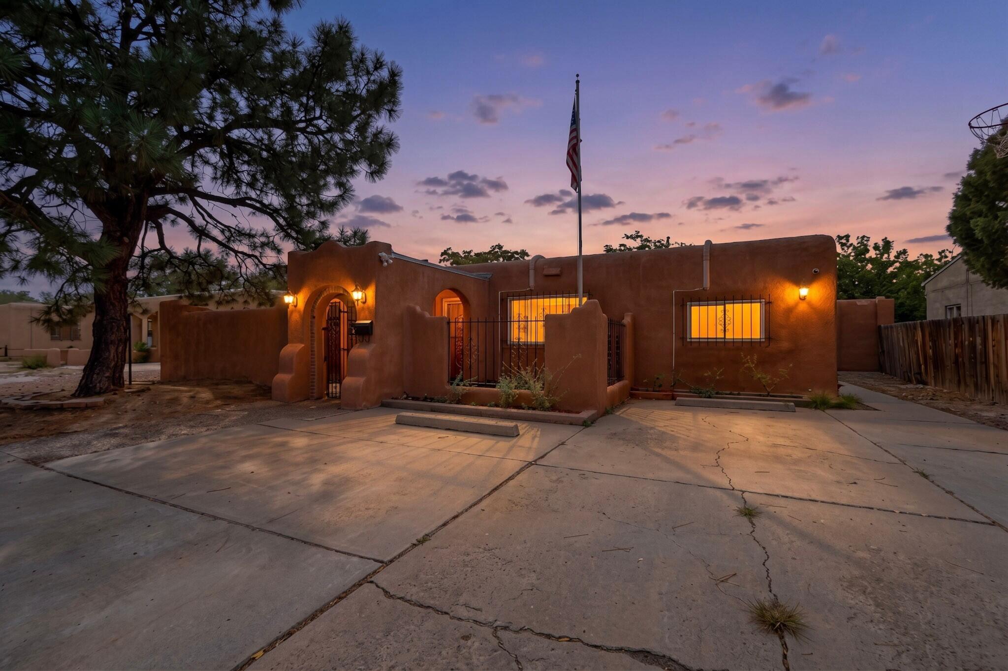 429 General Somervell Street NE, Albuquerque, NM 87123