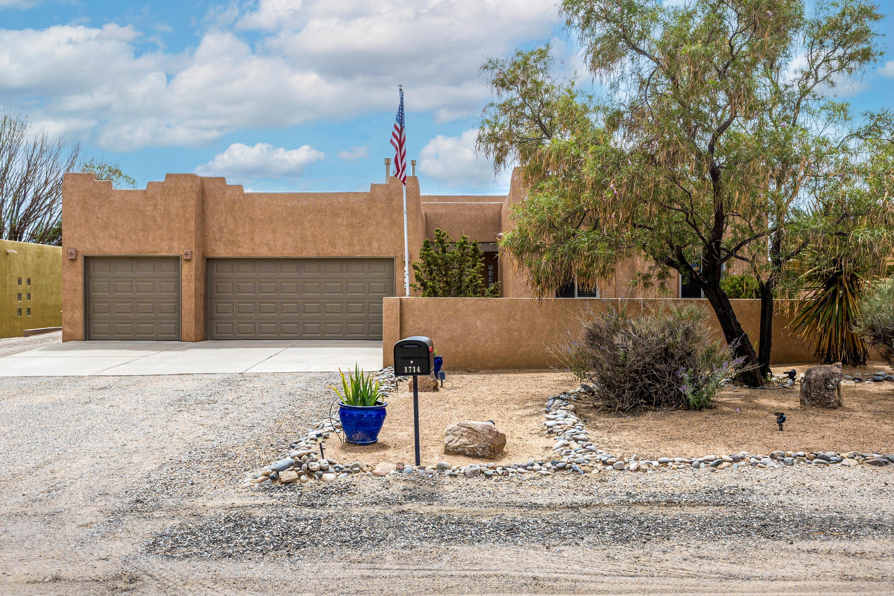 1714 17th Avenue SE, Rio Rancho, NM 87124