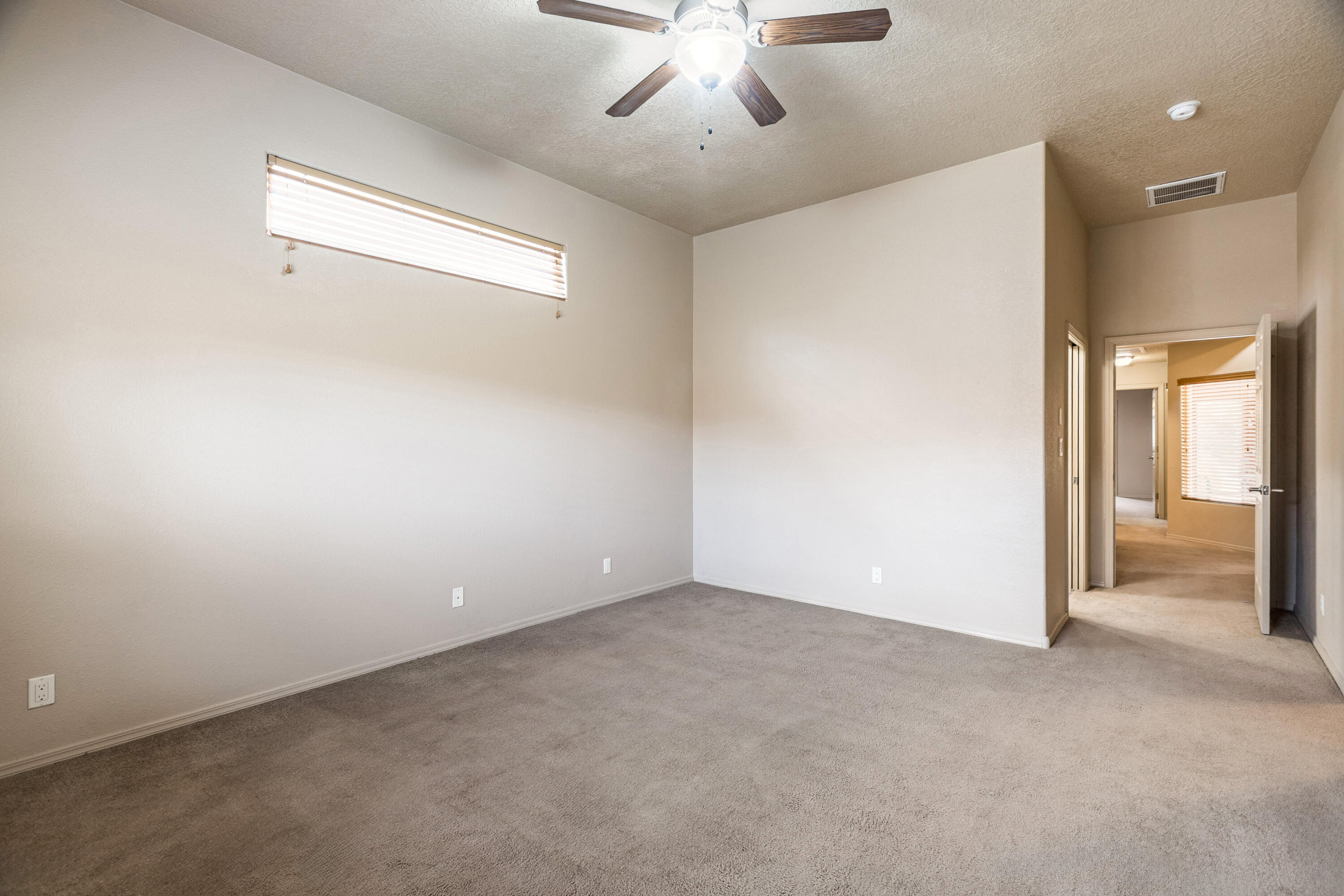 Photo 16 — 2028 Mountaineer Drive SE