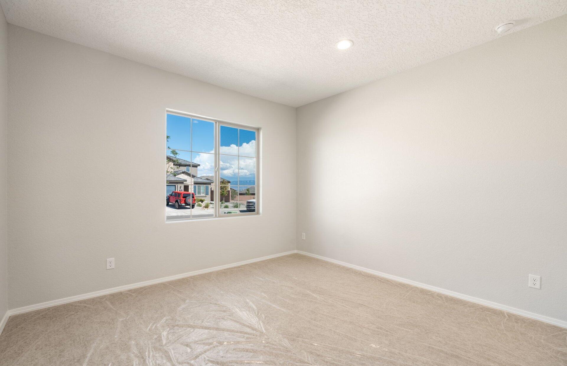 Photo 10 — 3047 Malaquita Street SE