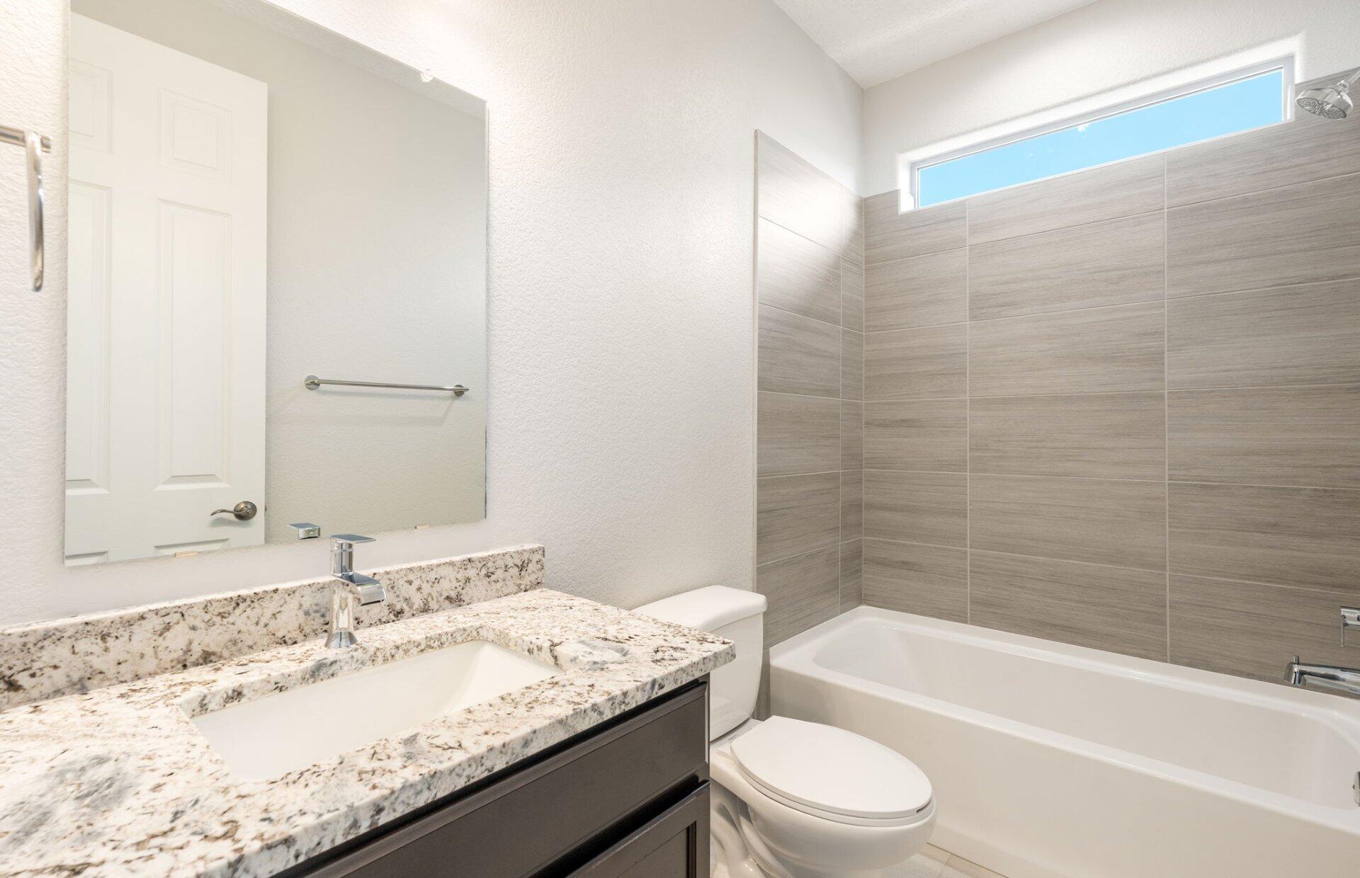 Photo 8 — 3047 Malaquita Street SE