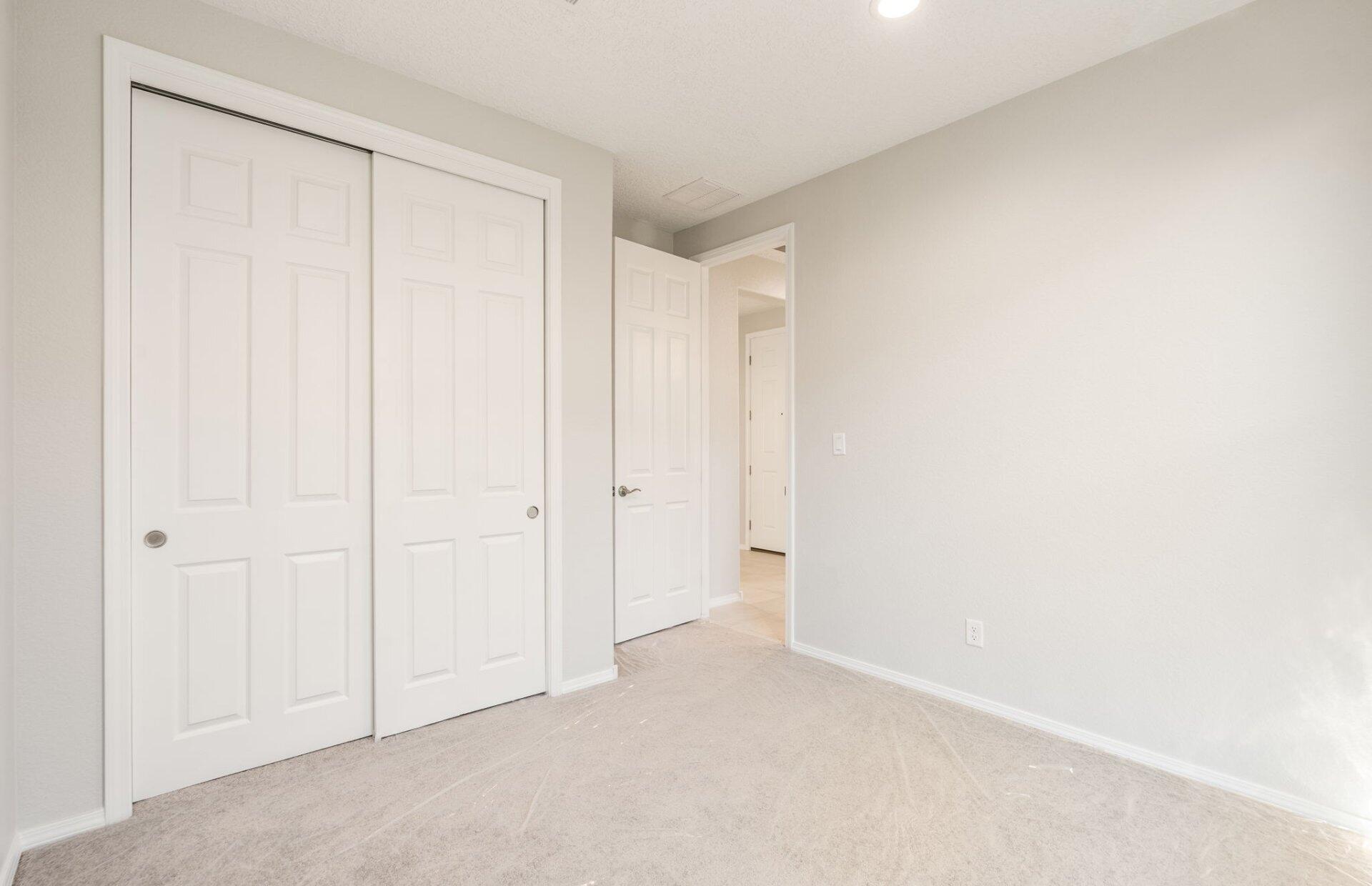 Photo 6 — 3047 Malaquita Street SE