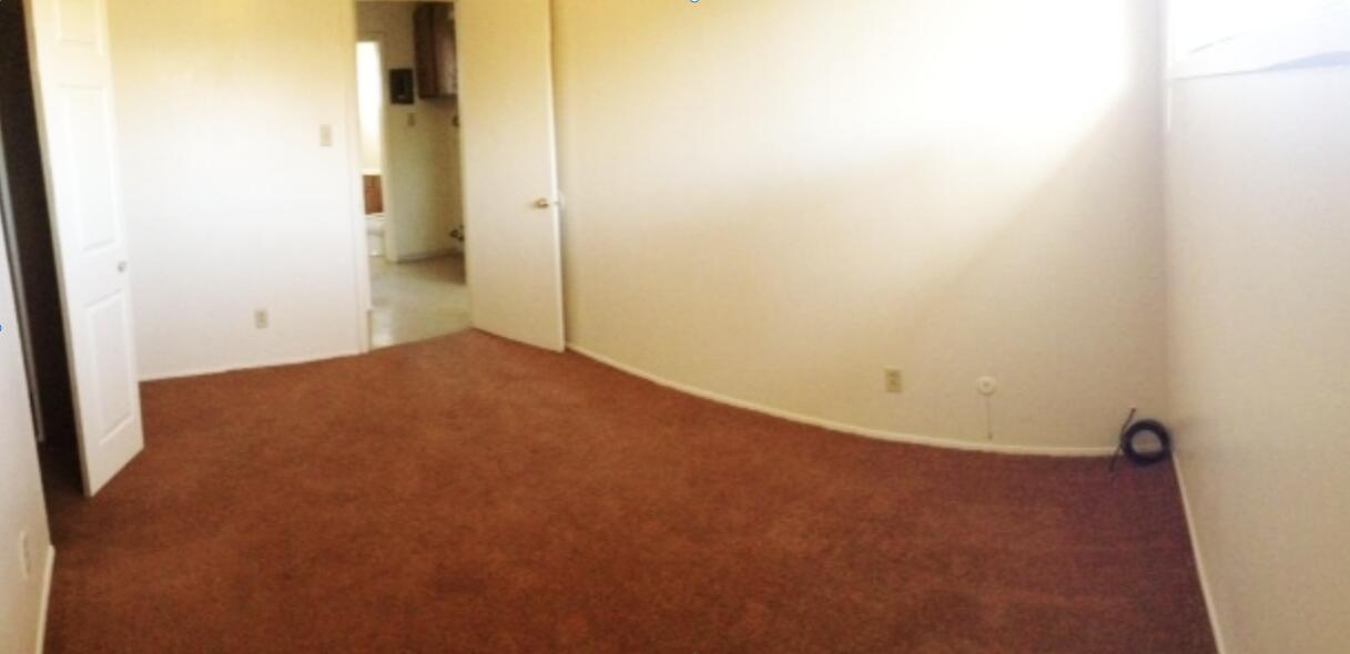 Photo 4 — 401 & 405 Indiana Street SE