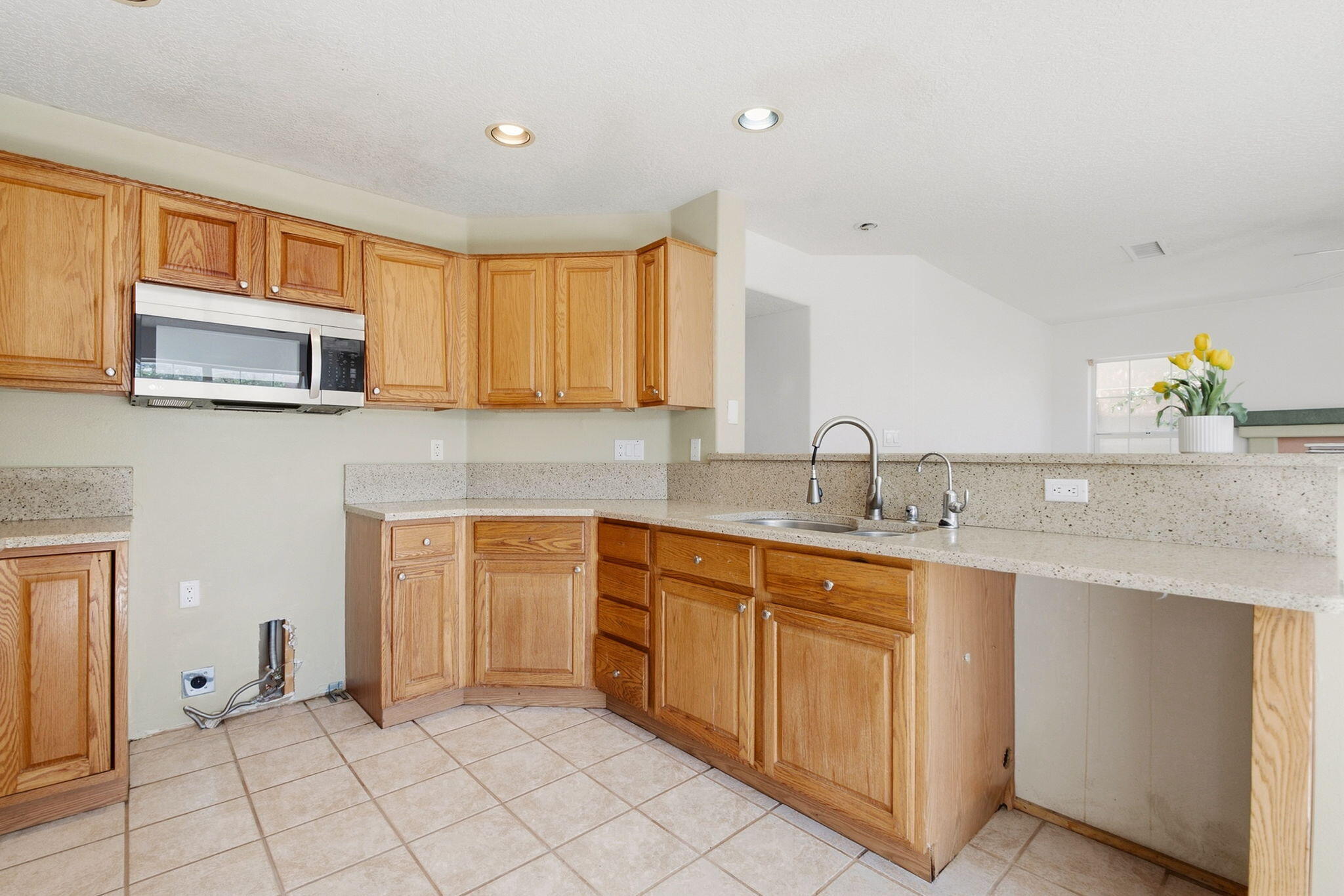 Photo 18 — 4308 Woodrose Road NW