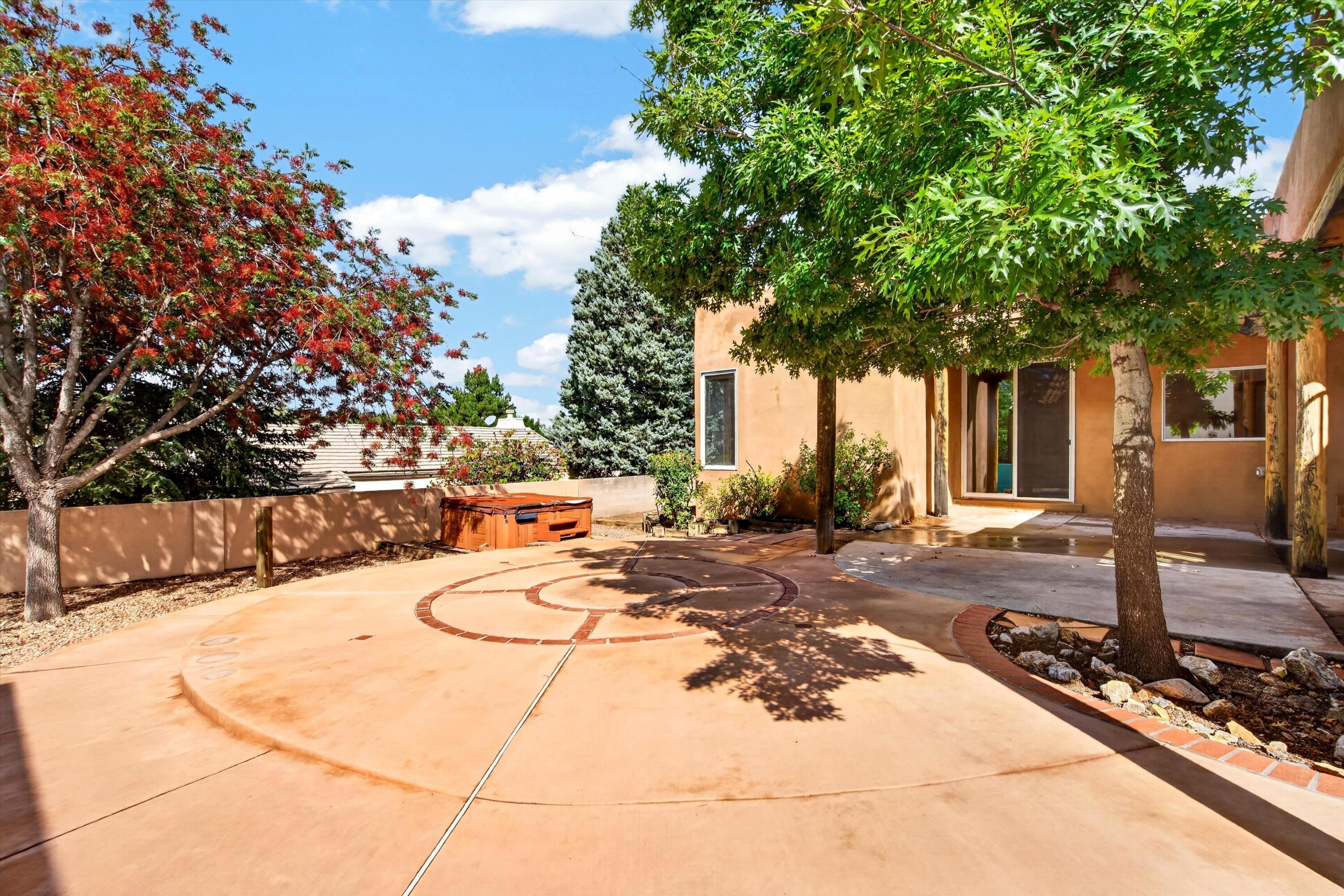 Photo 19 — 5813 Balsa Place NE