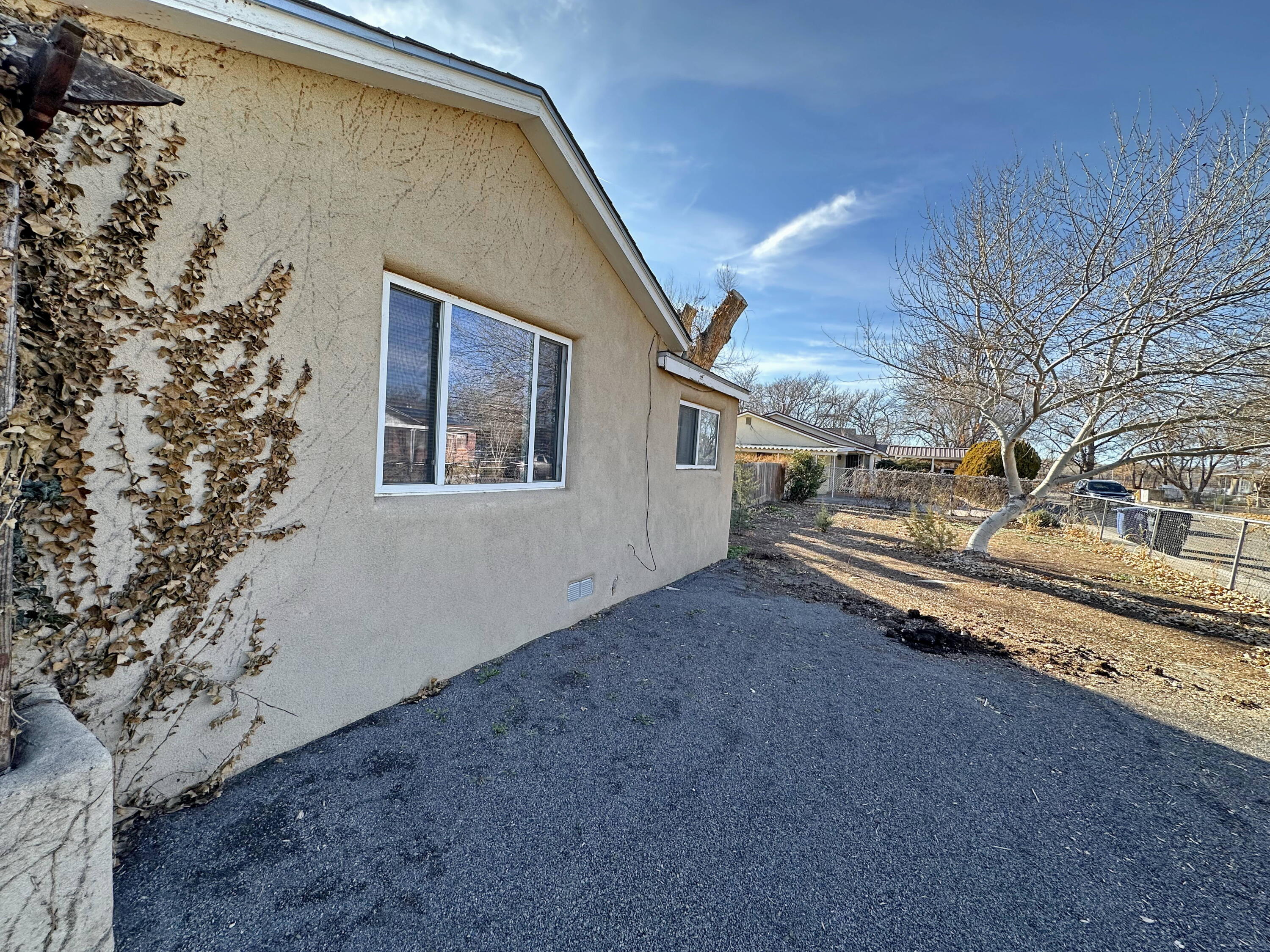 2620 Marble Avenue NW, Albuquerque, NM 87104