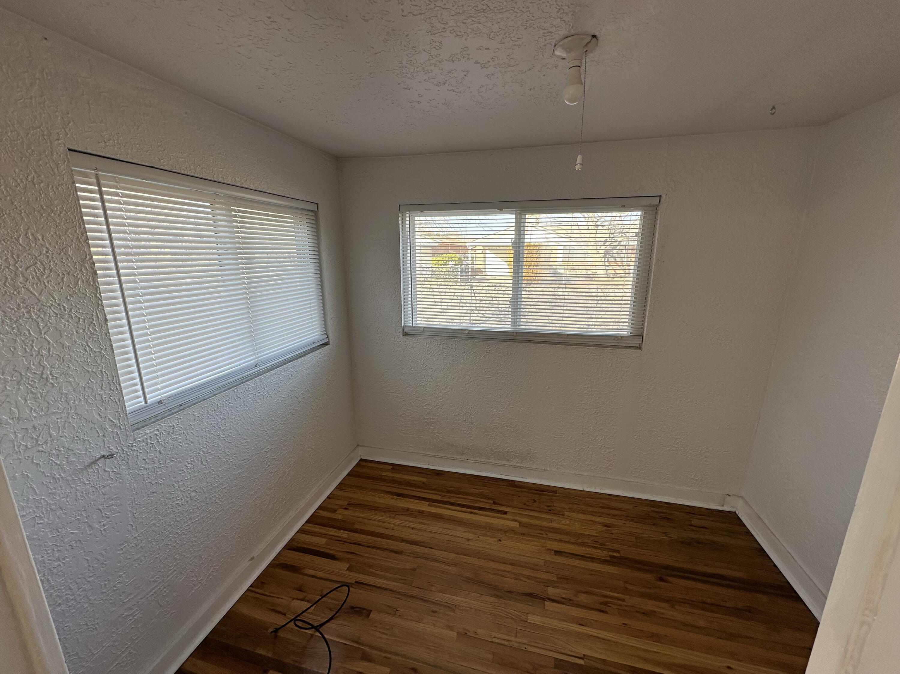 Photo 9 — 2620 Marble Avenue NW