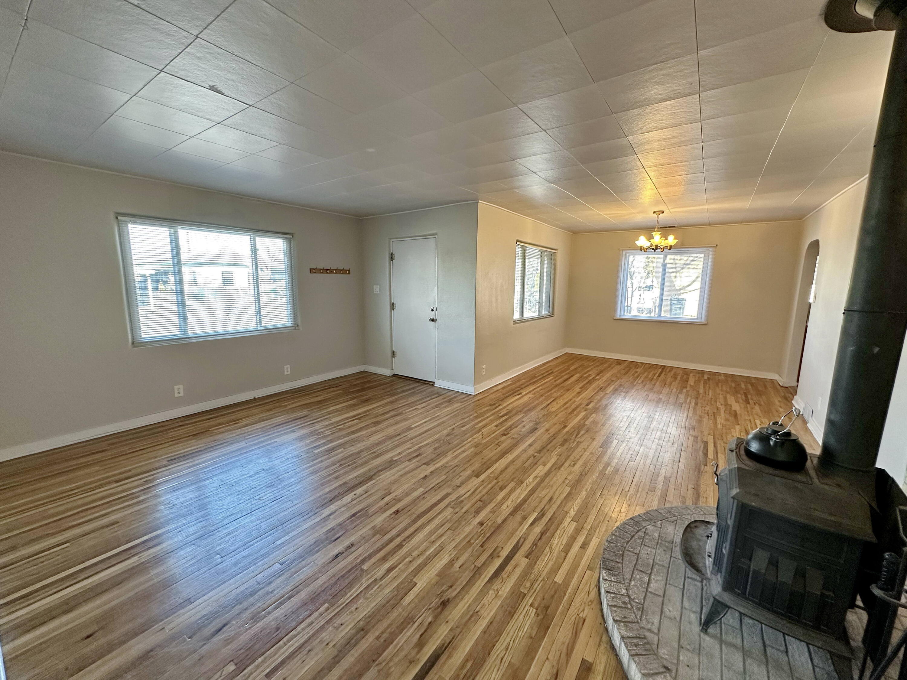 Photo 18 — 2620 Marble Avenue NW