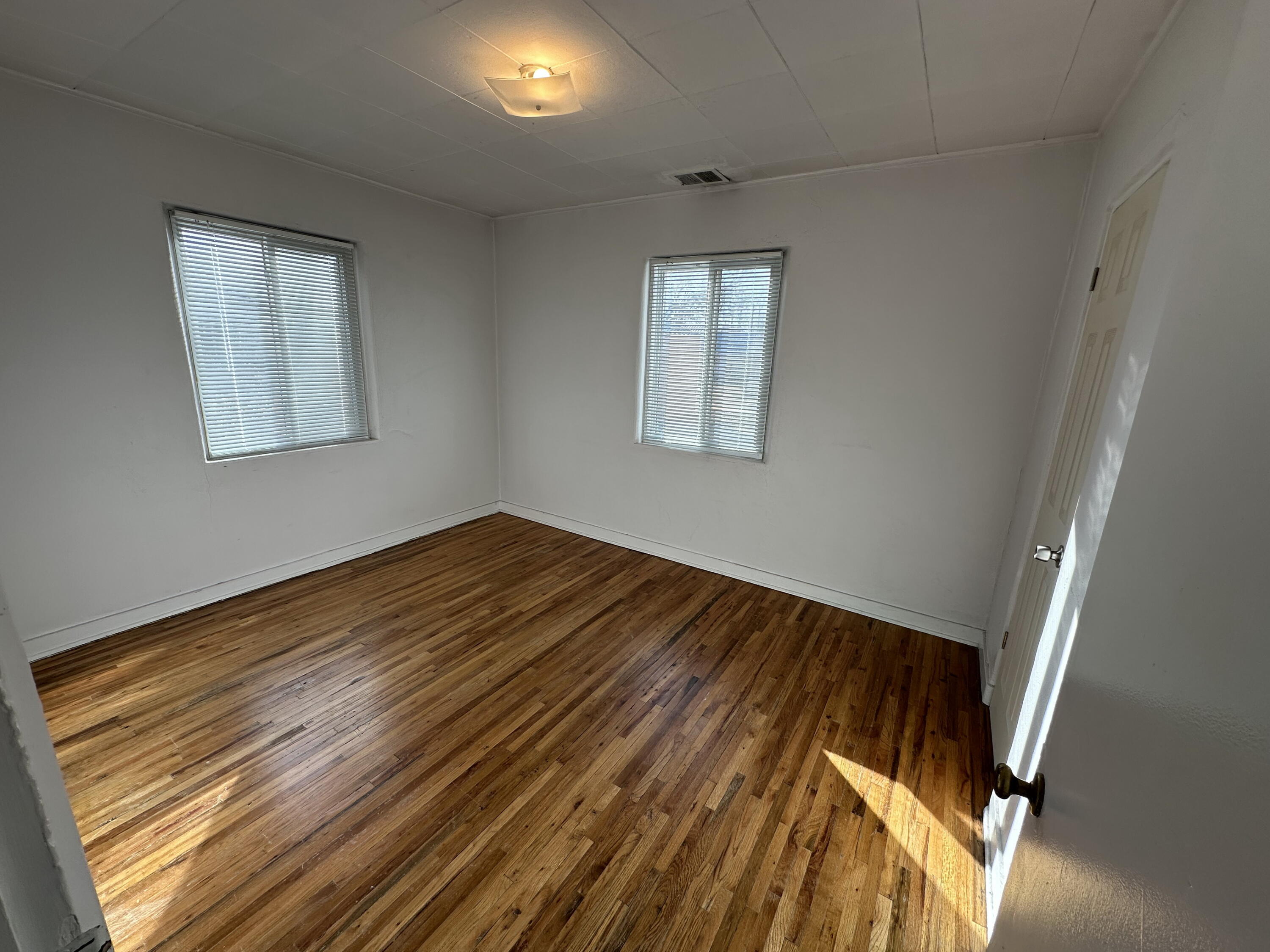 Photo 11 — 2620 Marble Avenue NW