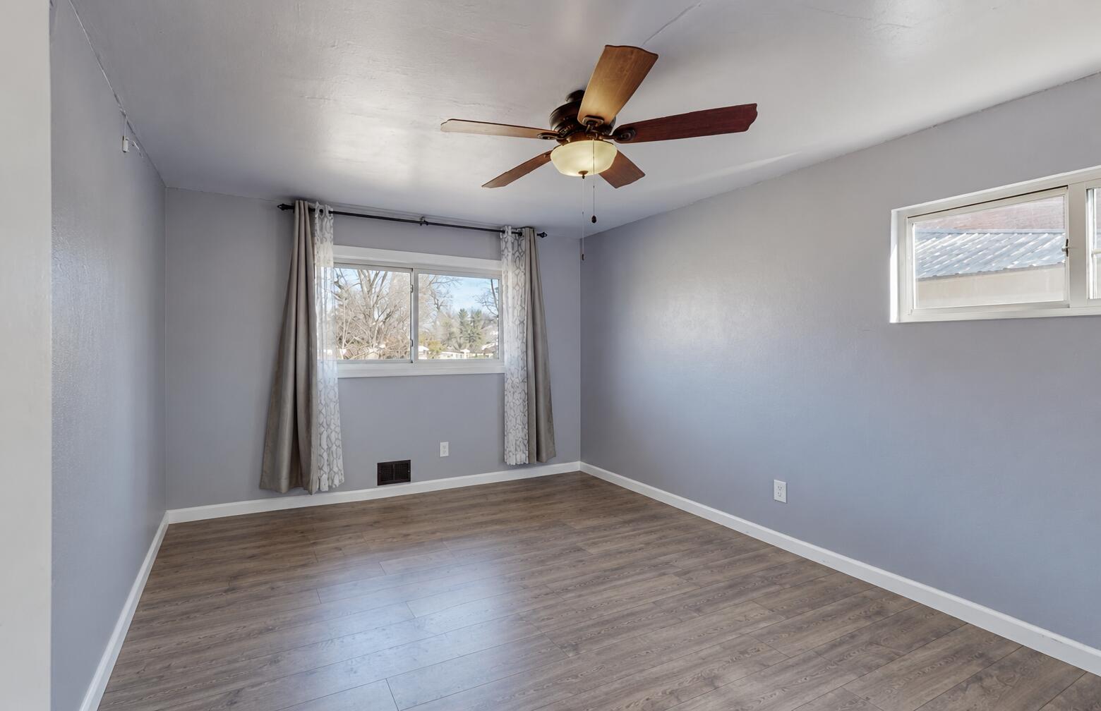 Photo 5 — 975 N Bosque Loop