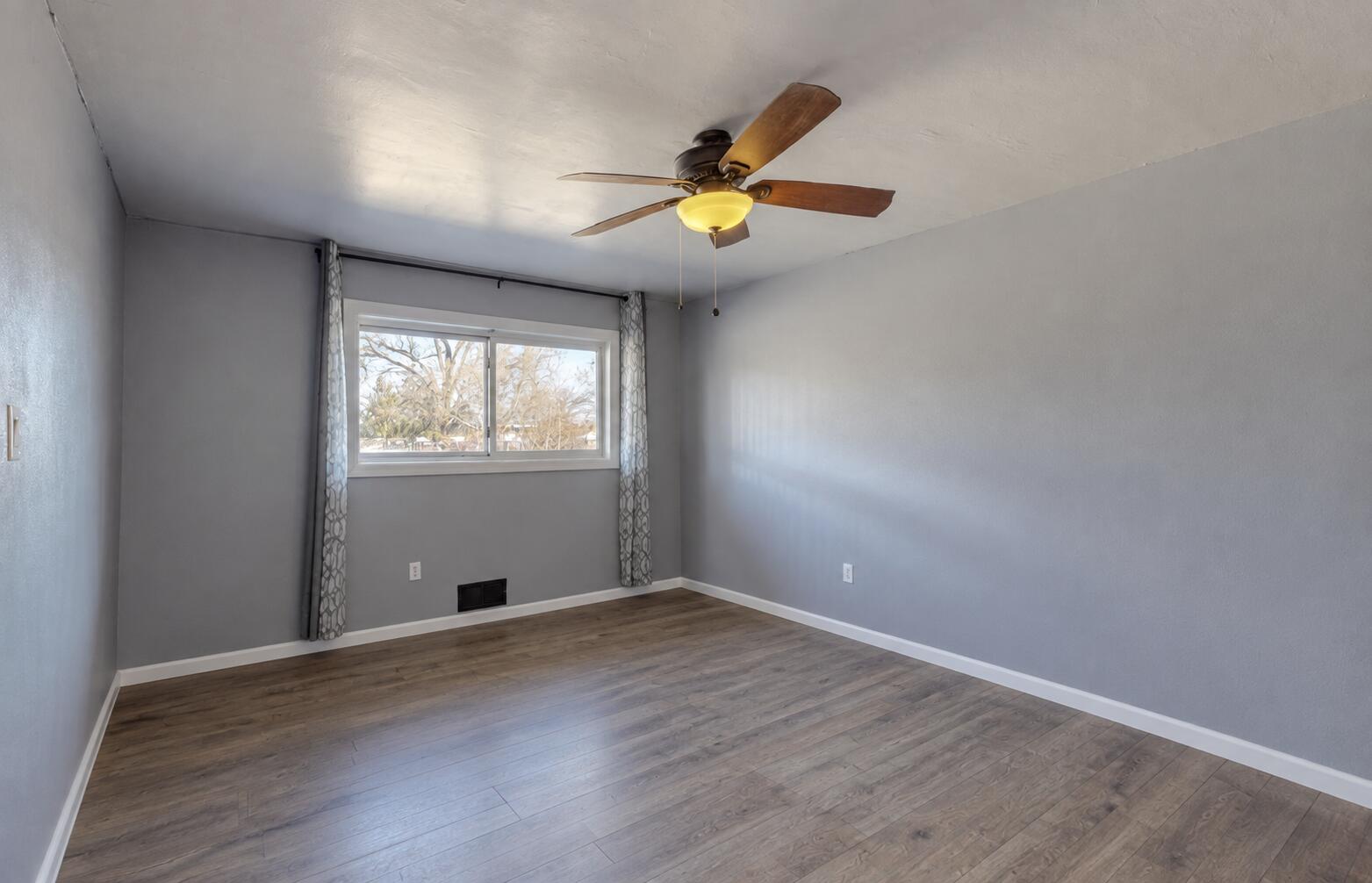 Photo 7 — 975 N Bosque Loop
