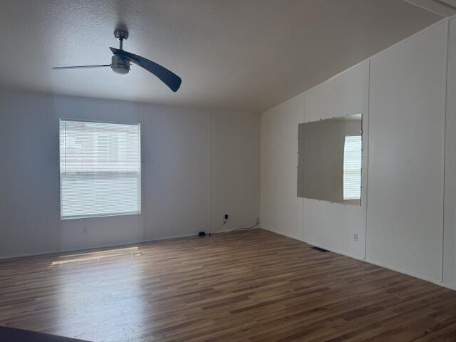 Photo 18 — 629 Fawn Trail SE