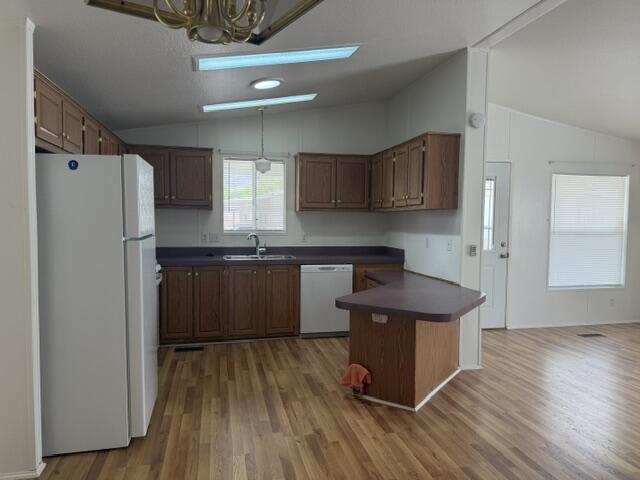 Photo 20 — 629 Fawn Trail SE