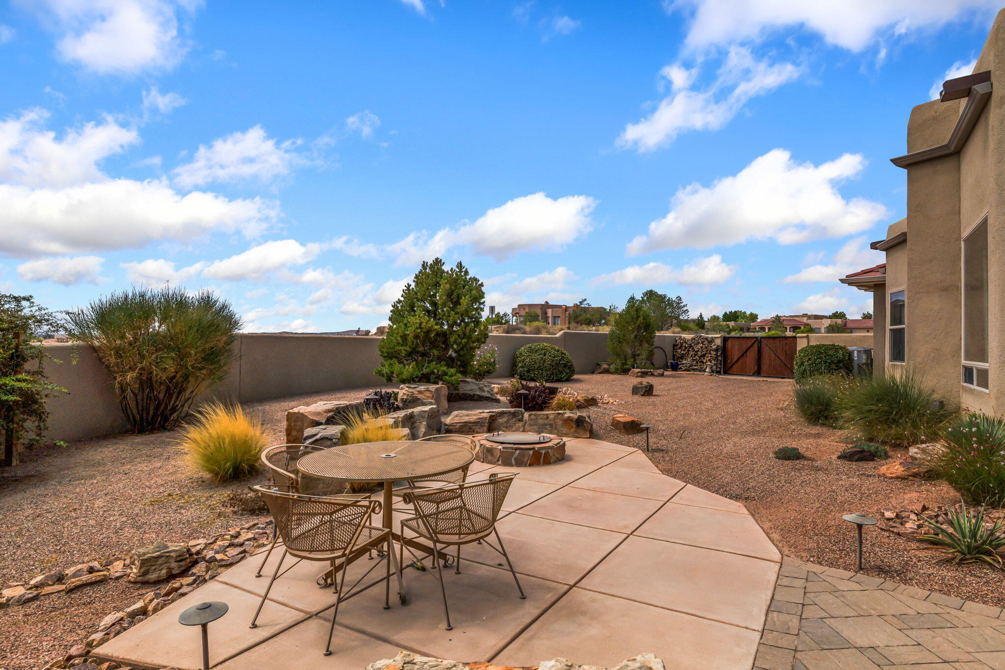 Photo 11 — 6721 Pasilla Road NE