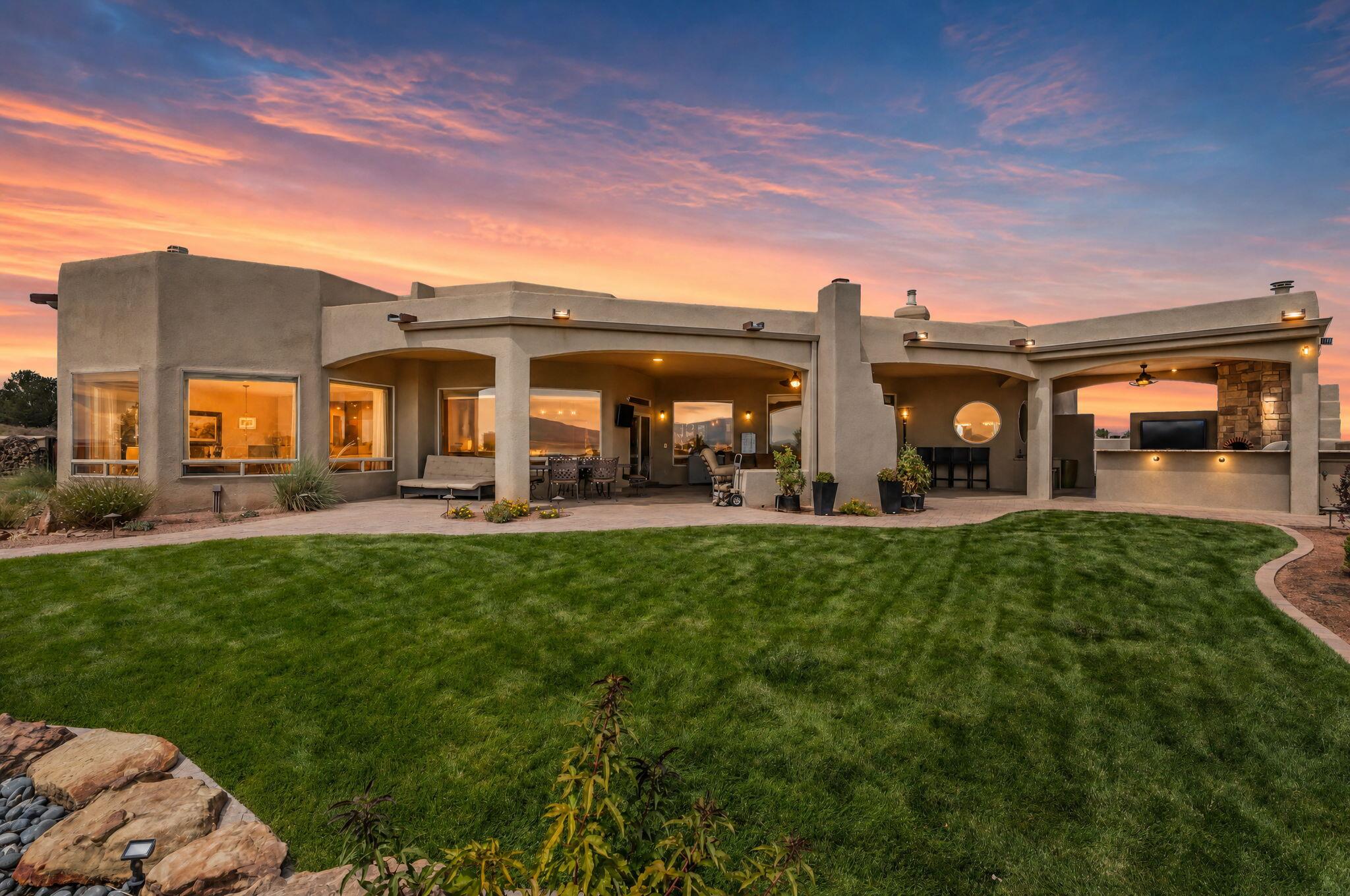 Photo 13 — 6721 Pasilla Road NE