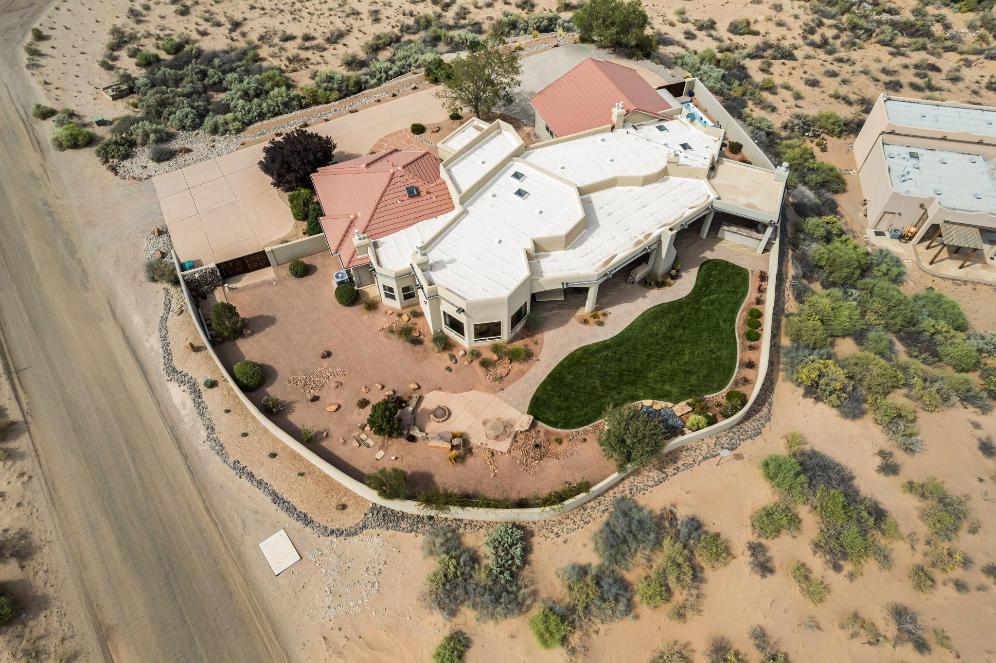 Photo 15 — 6721 Pasilla Road NE