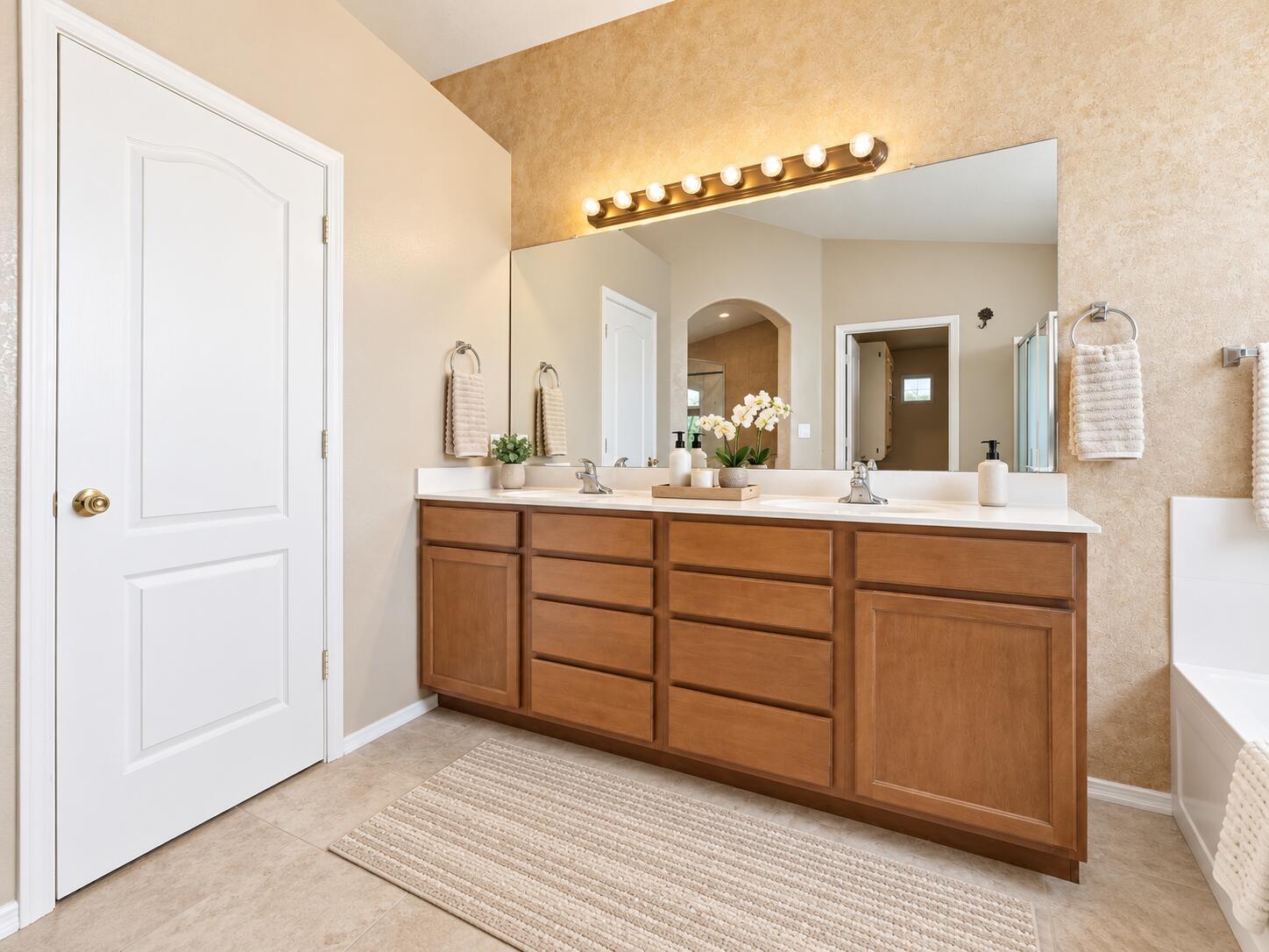 Photo 8 — 10416 Venticello Drive NW