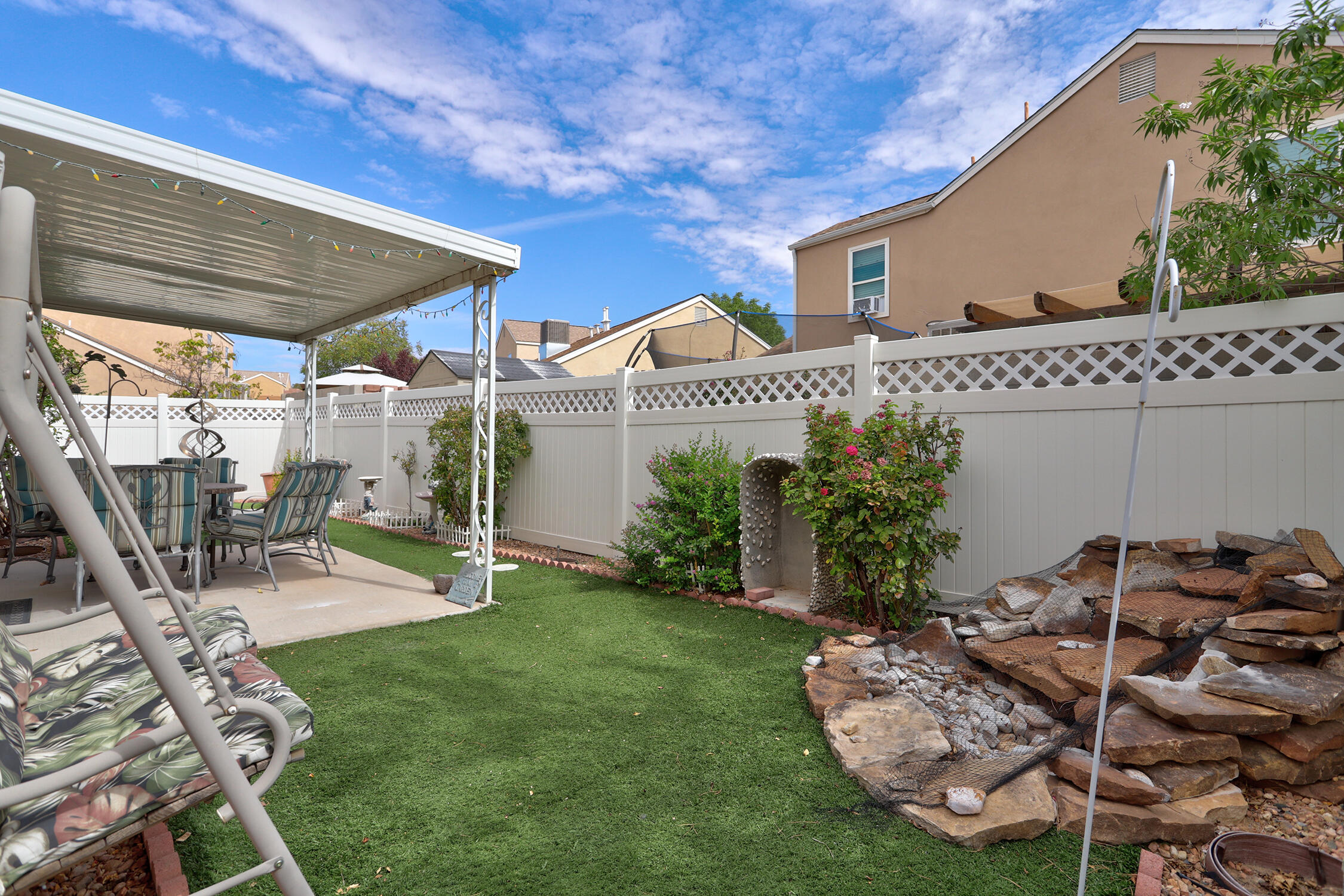 Photo 2 — 10548 RAMAH Drive NW