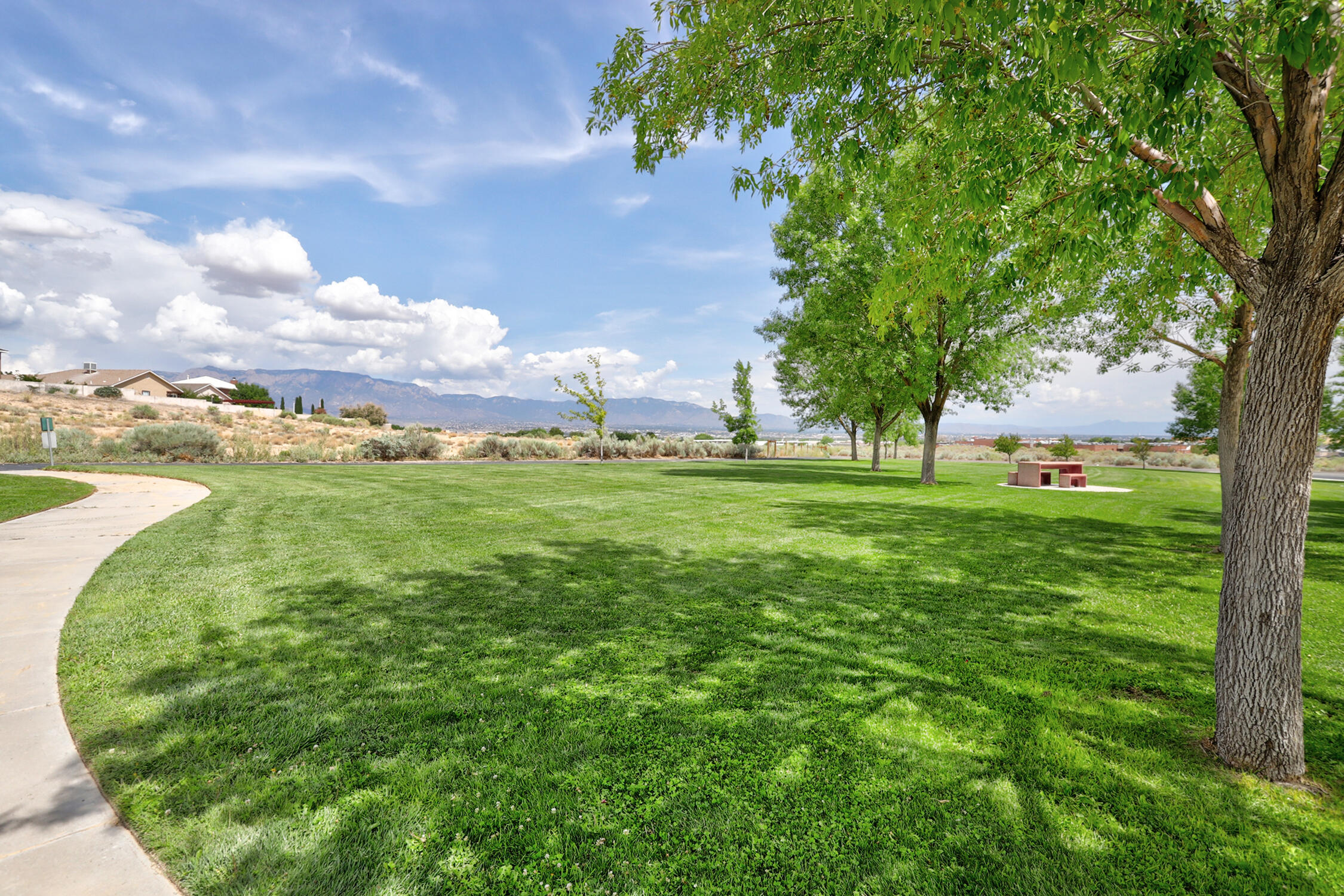 Photo 4 — 10548 RAMAH Drive NW