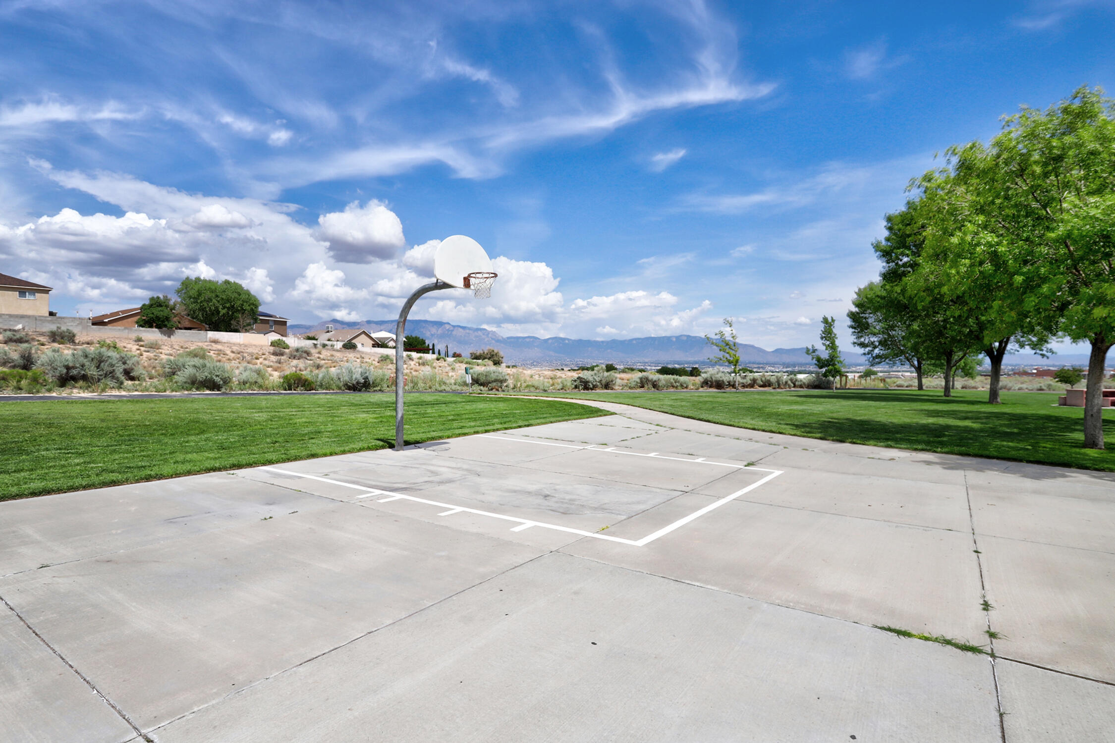 Photo 5 — 10548 RAMAH Drive NW
