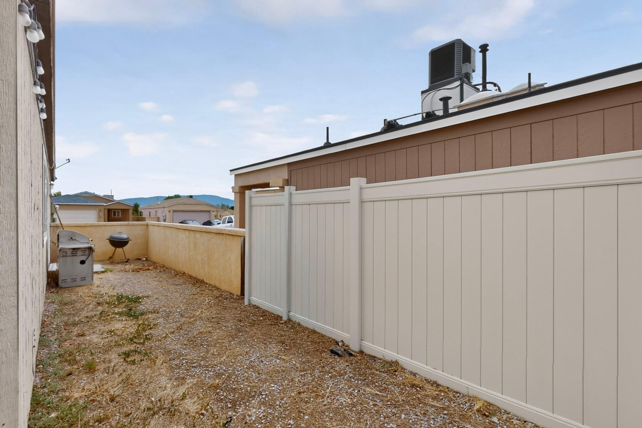 Photo 2 — 2153 High Desert Circle NE