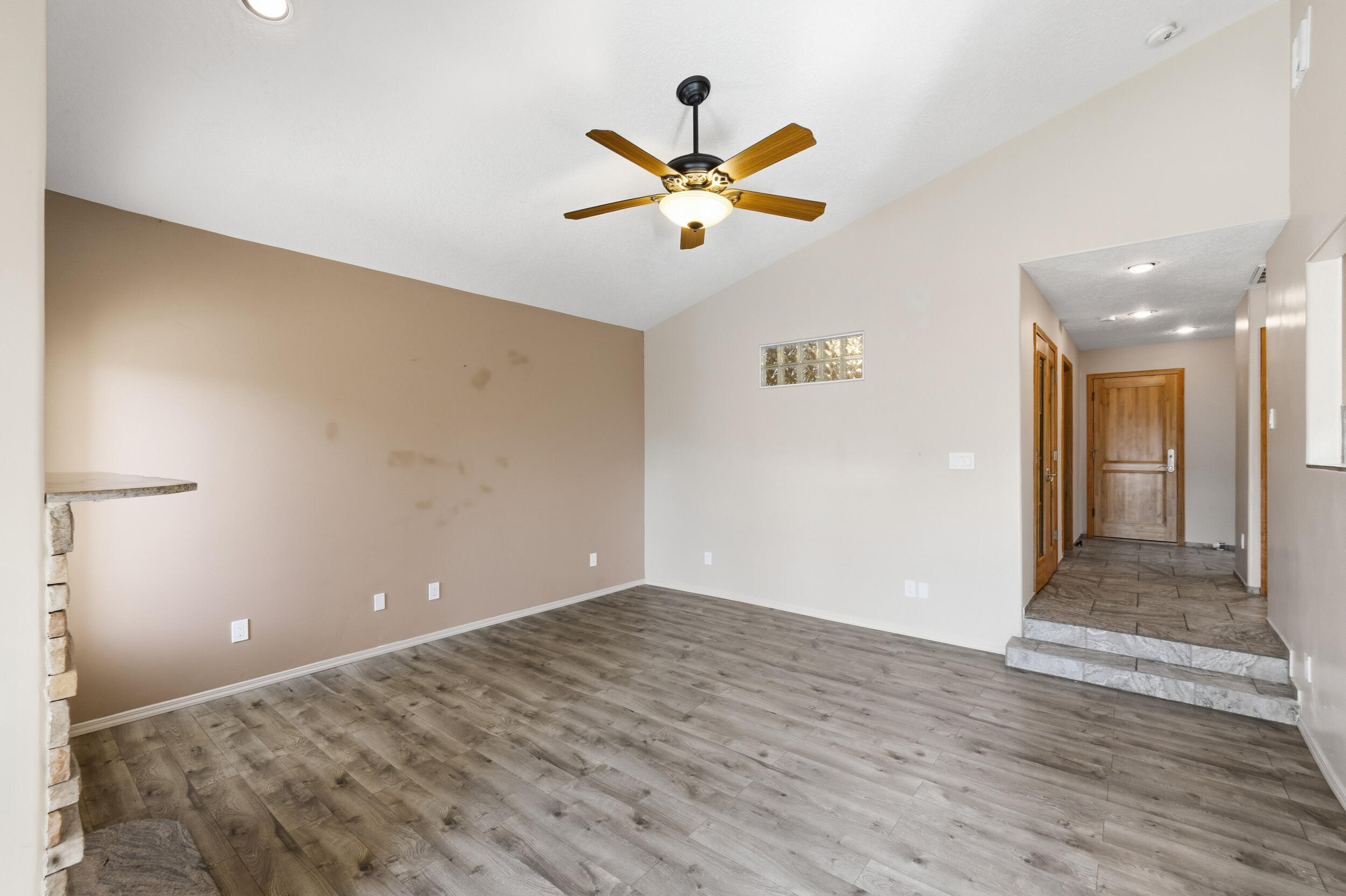 Photo 16 — 2835 Prenda De Oro Drive NW