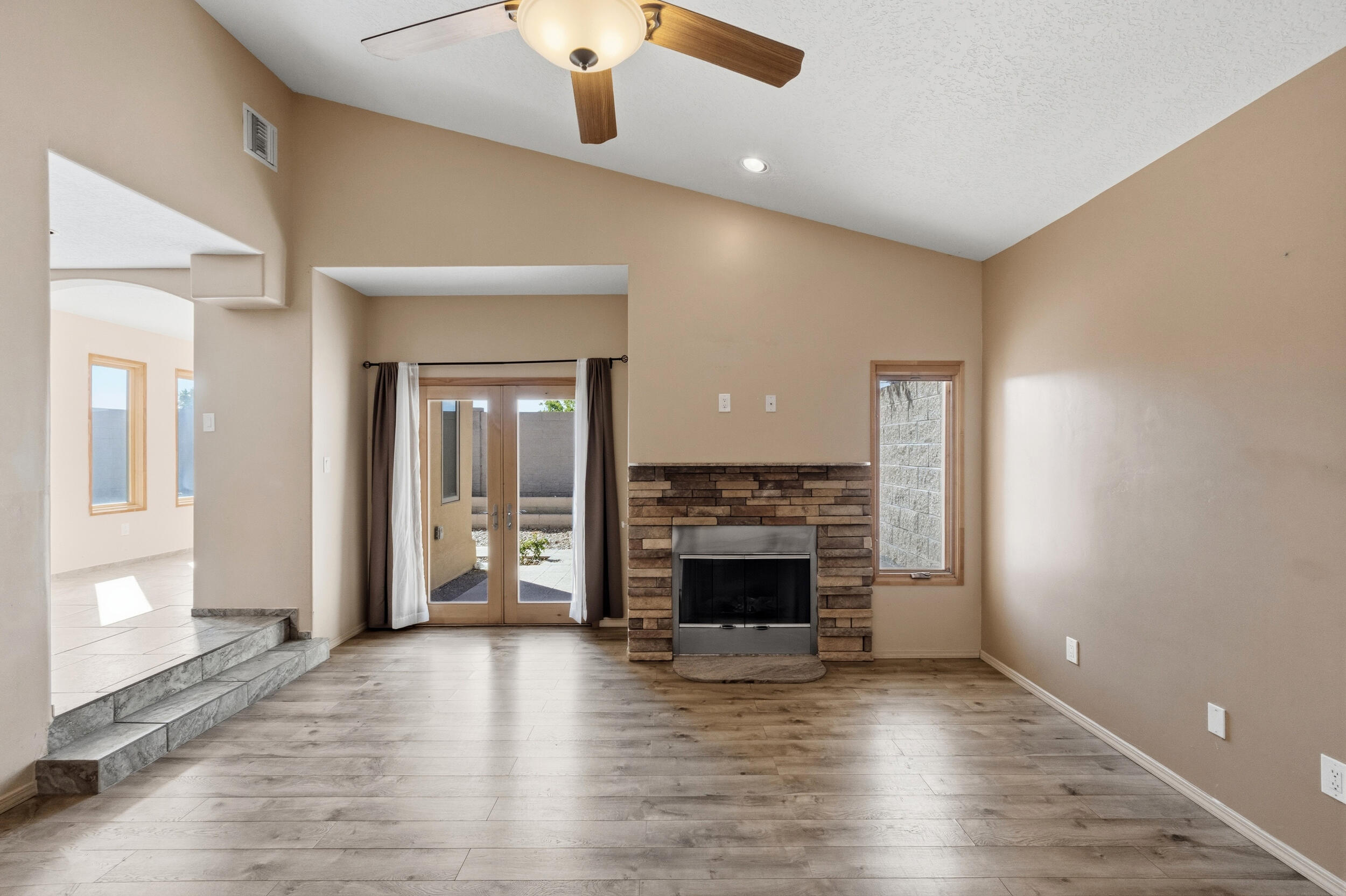 Photo 14 — 2835 Prenda De Oro Drive NW