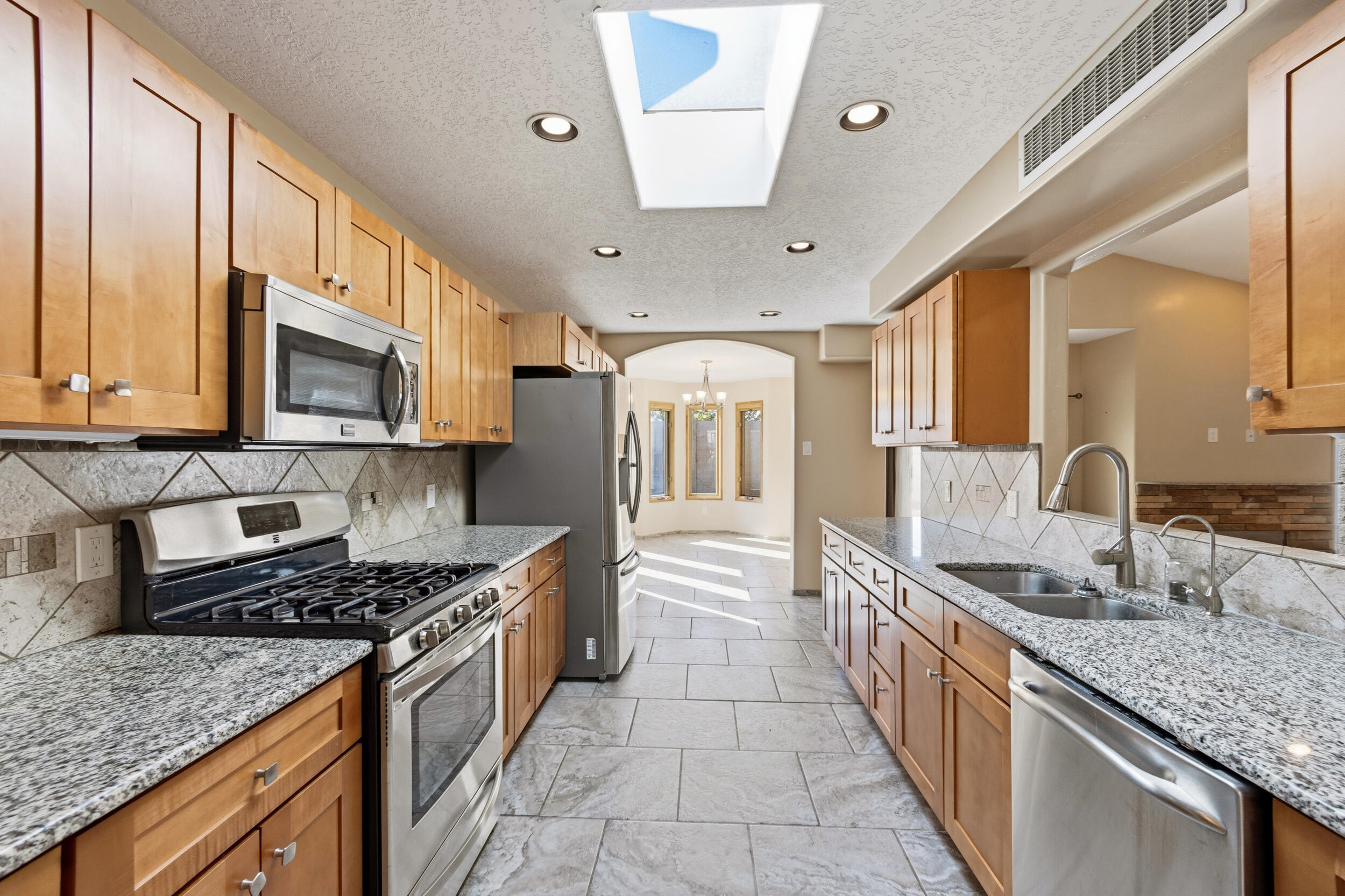 Photo 11 — 2835 Prenda De Oro Drive NW