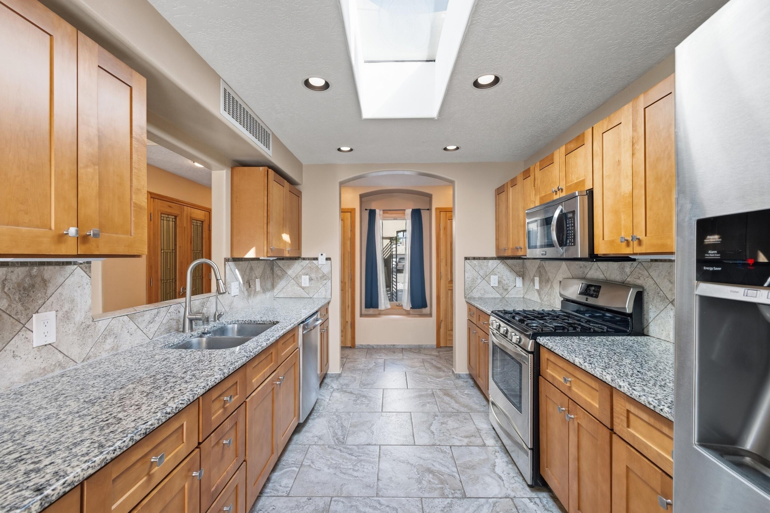 Photo 10 — 2835 Prenda De Oro Drive NW
