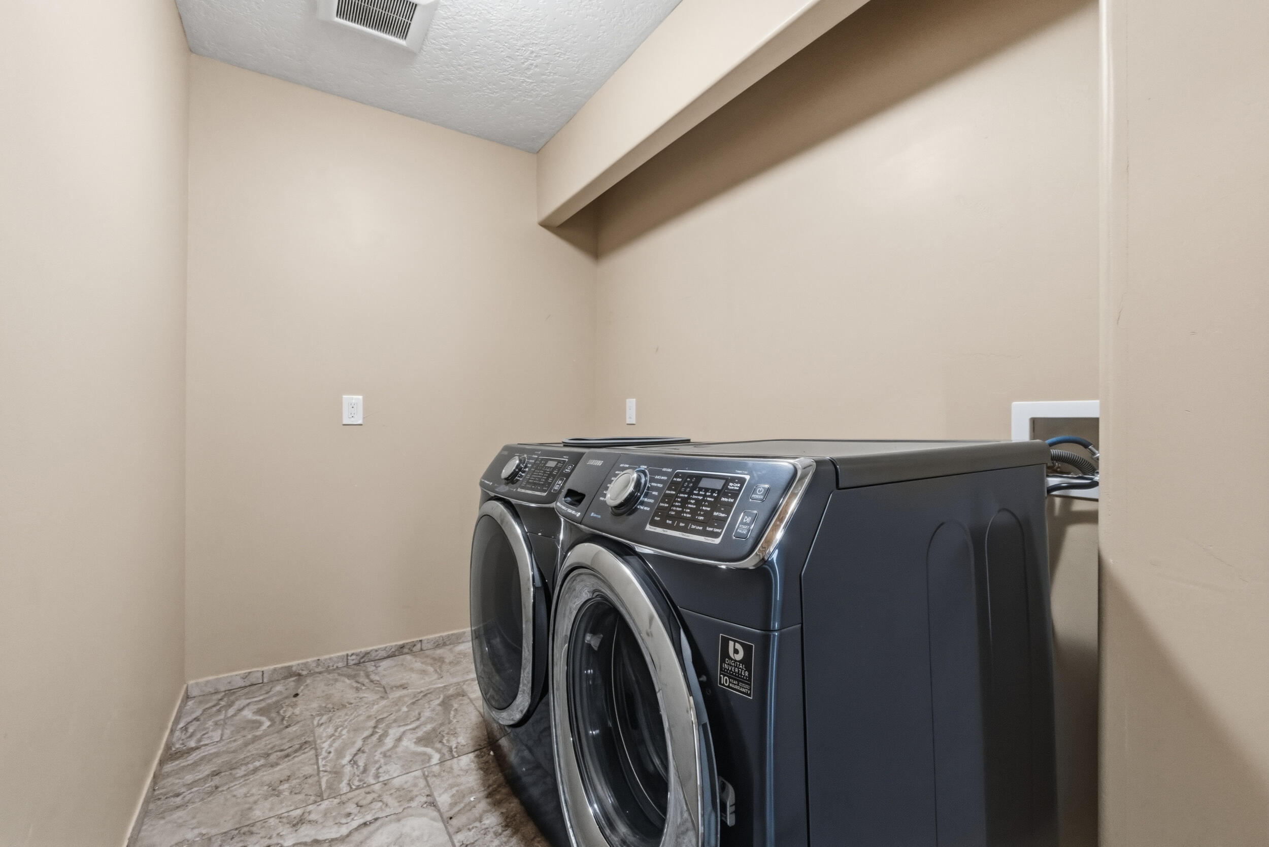 Photo 9 — 2835 Prenda De Oro Drive NW