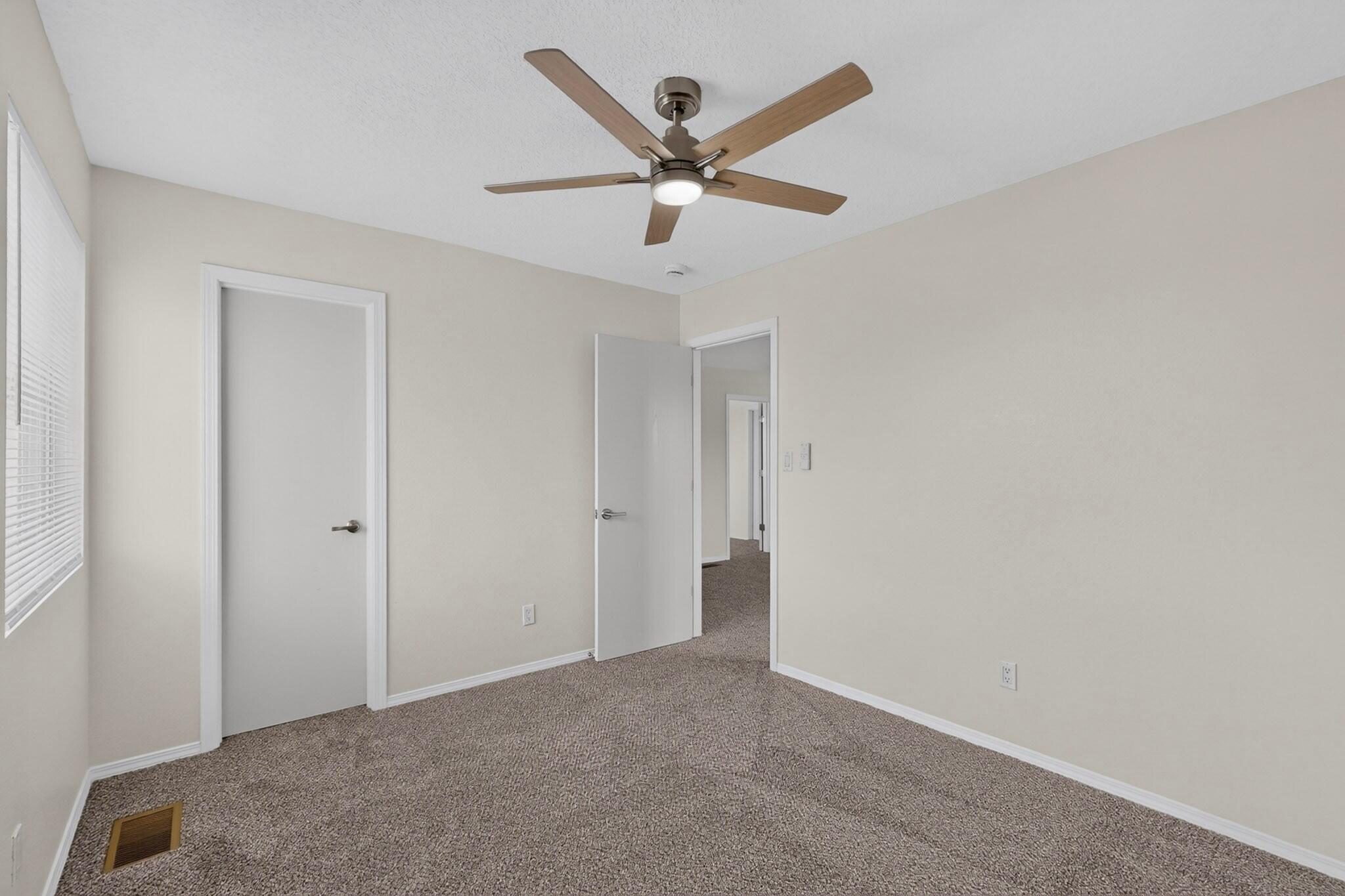 Photo 17 — 9508 Valle Caldera Road SW