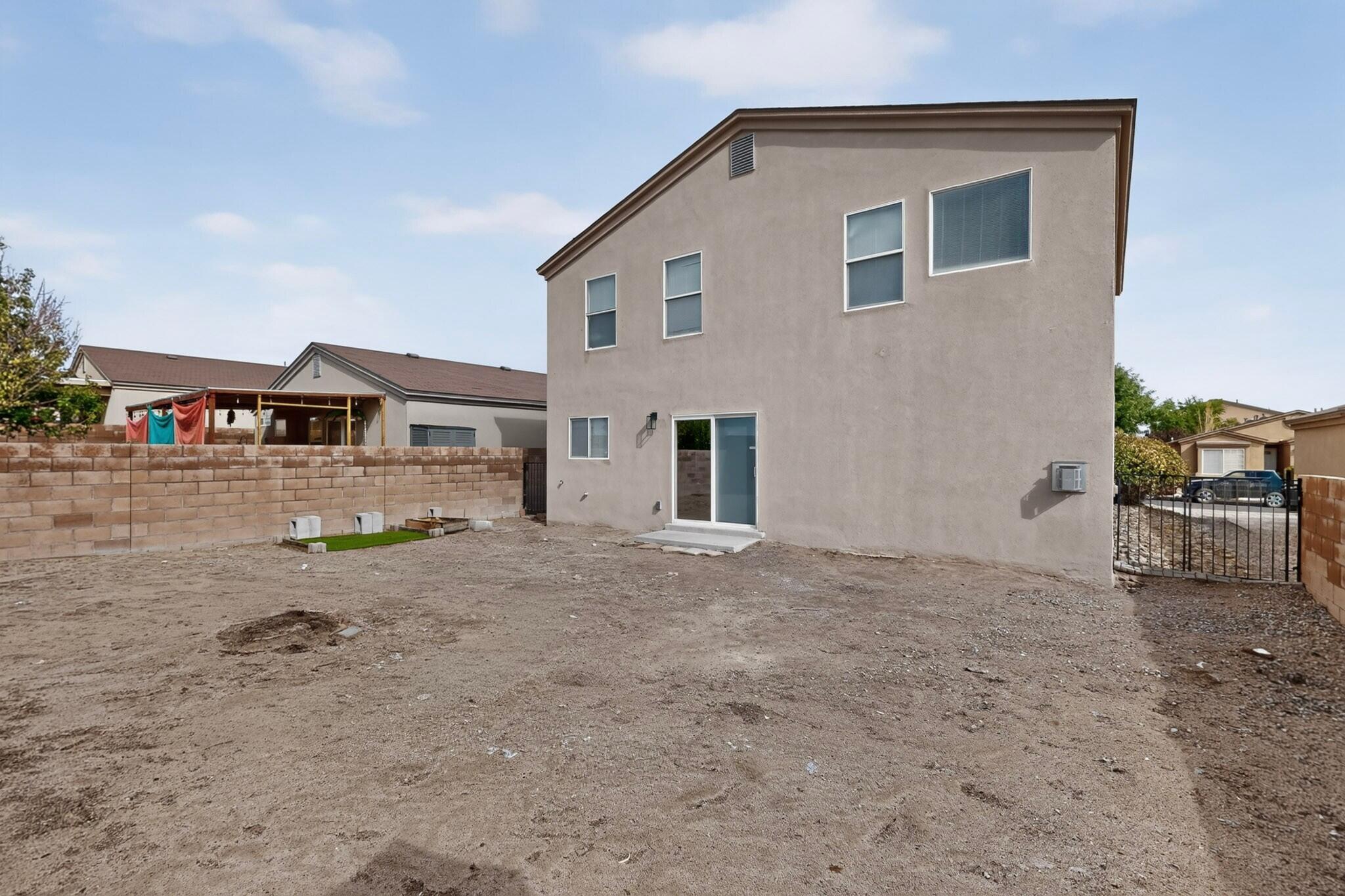 Photo 6 — 9508 Valle Caldera Road SW