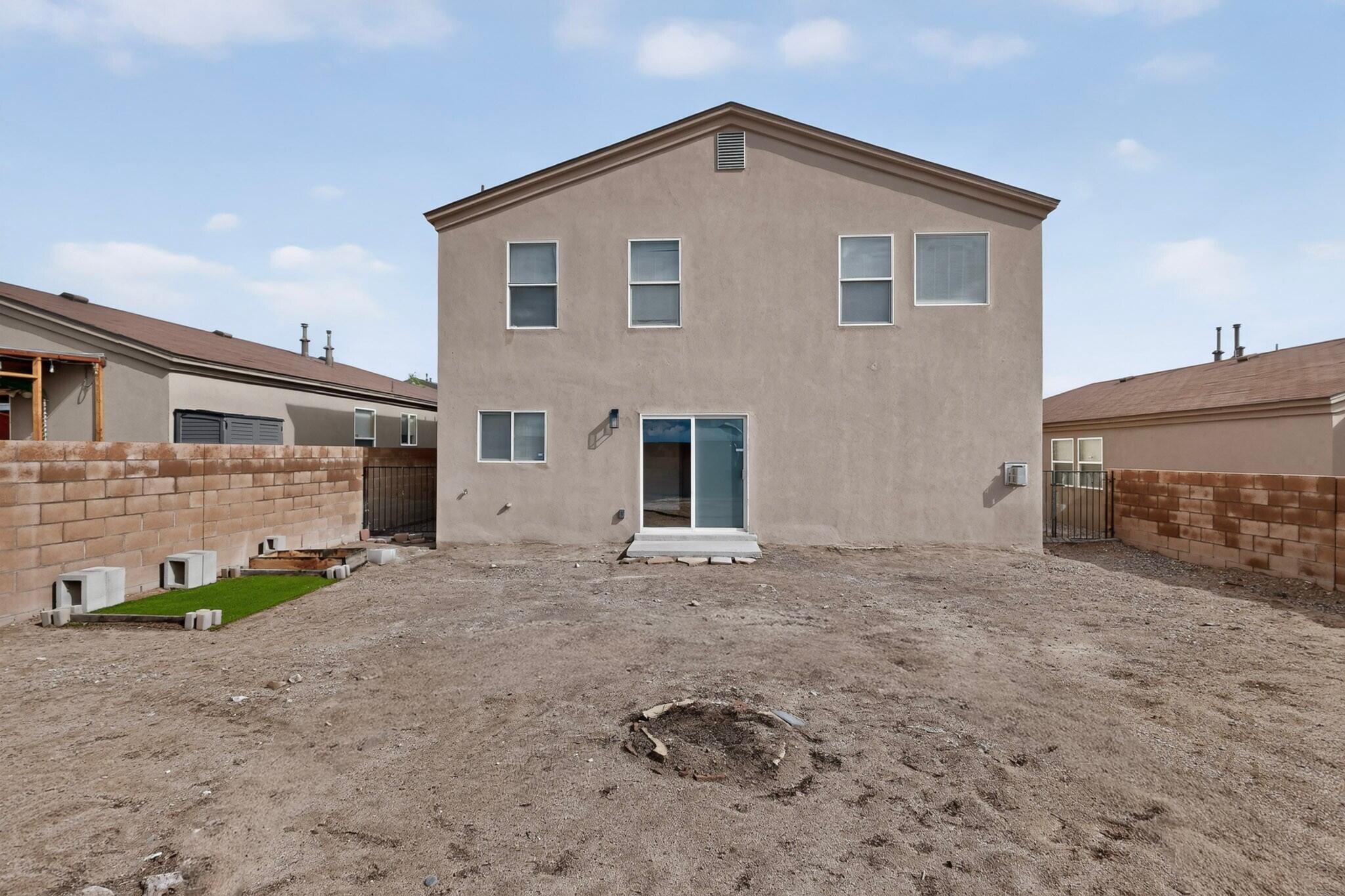 Photo 5 — 9508 Valle Caldera Road SW