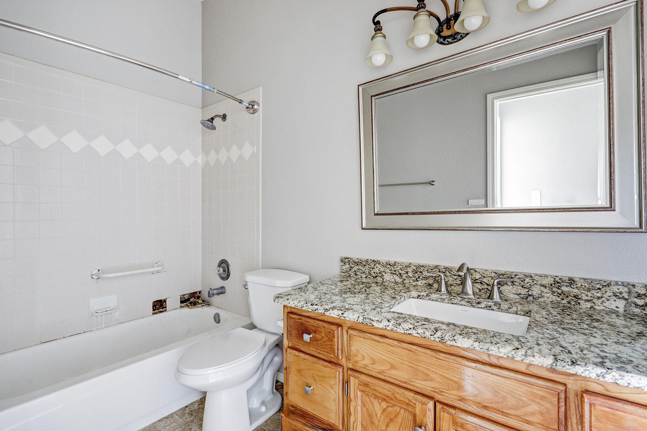 Photo 8 — 4529 Alpine Circle SE
