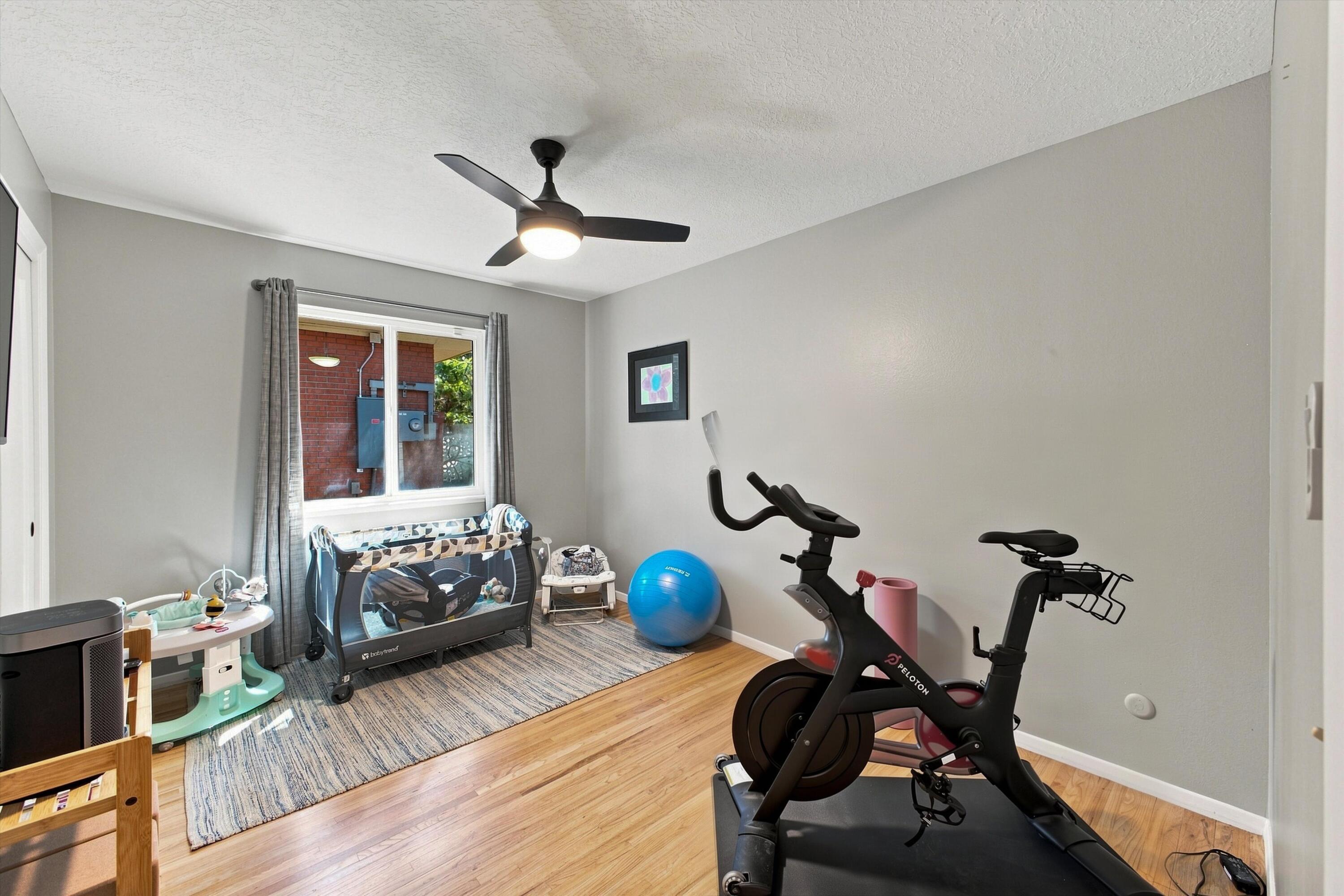 Photo 15 — 6605 Arroyo Del Oso Avenue NE