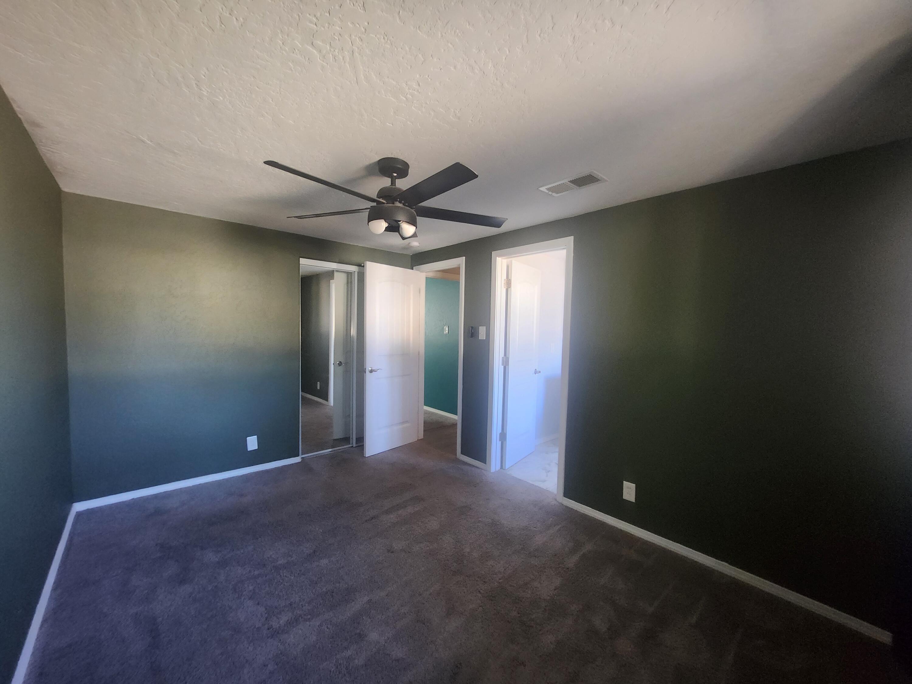 Photo 6 — 1032 Muriel Street NE