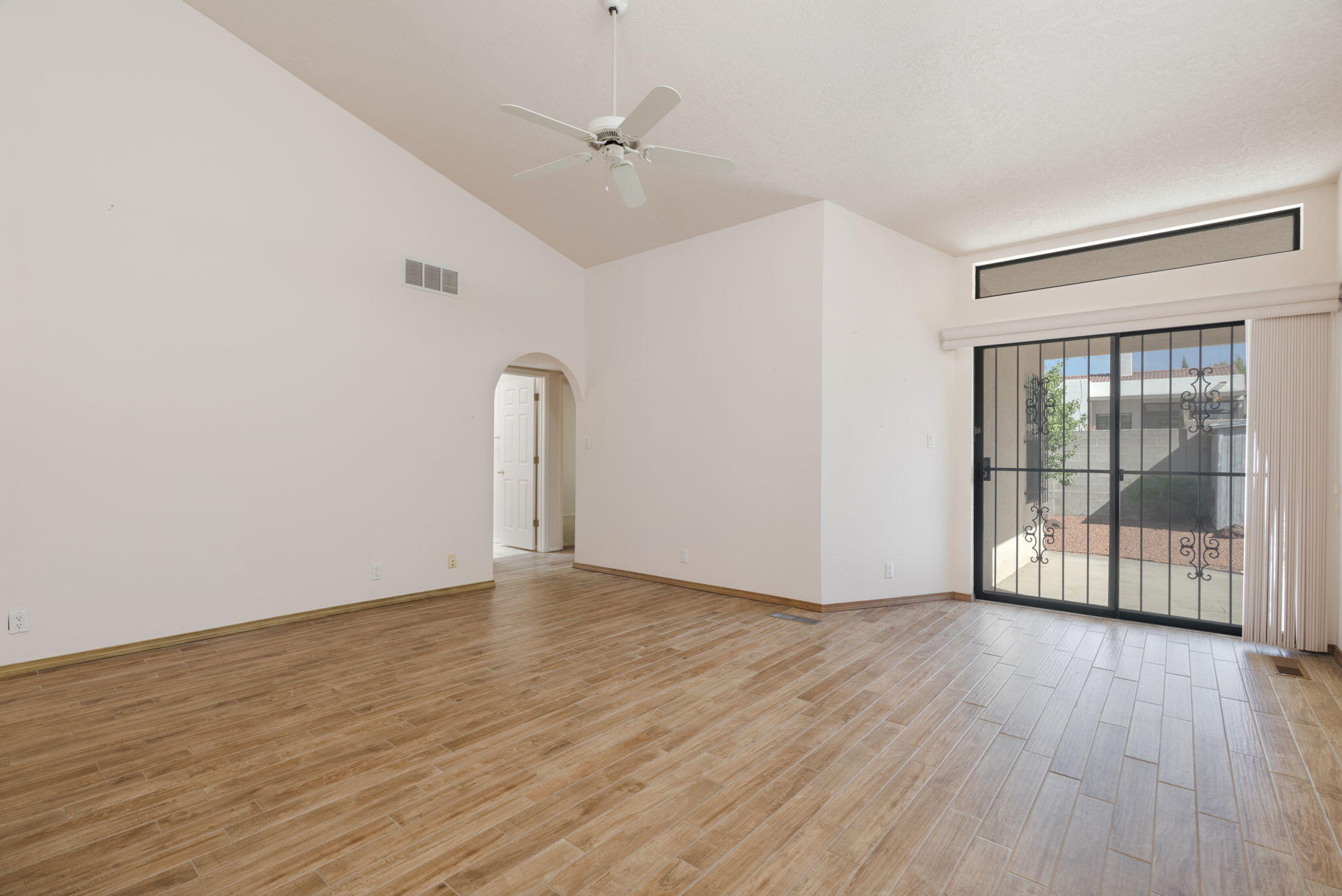 Photo 18 — 11129 Academy Ridge Road NE