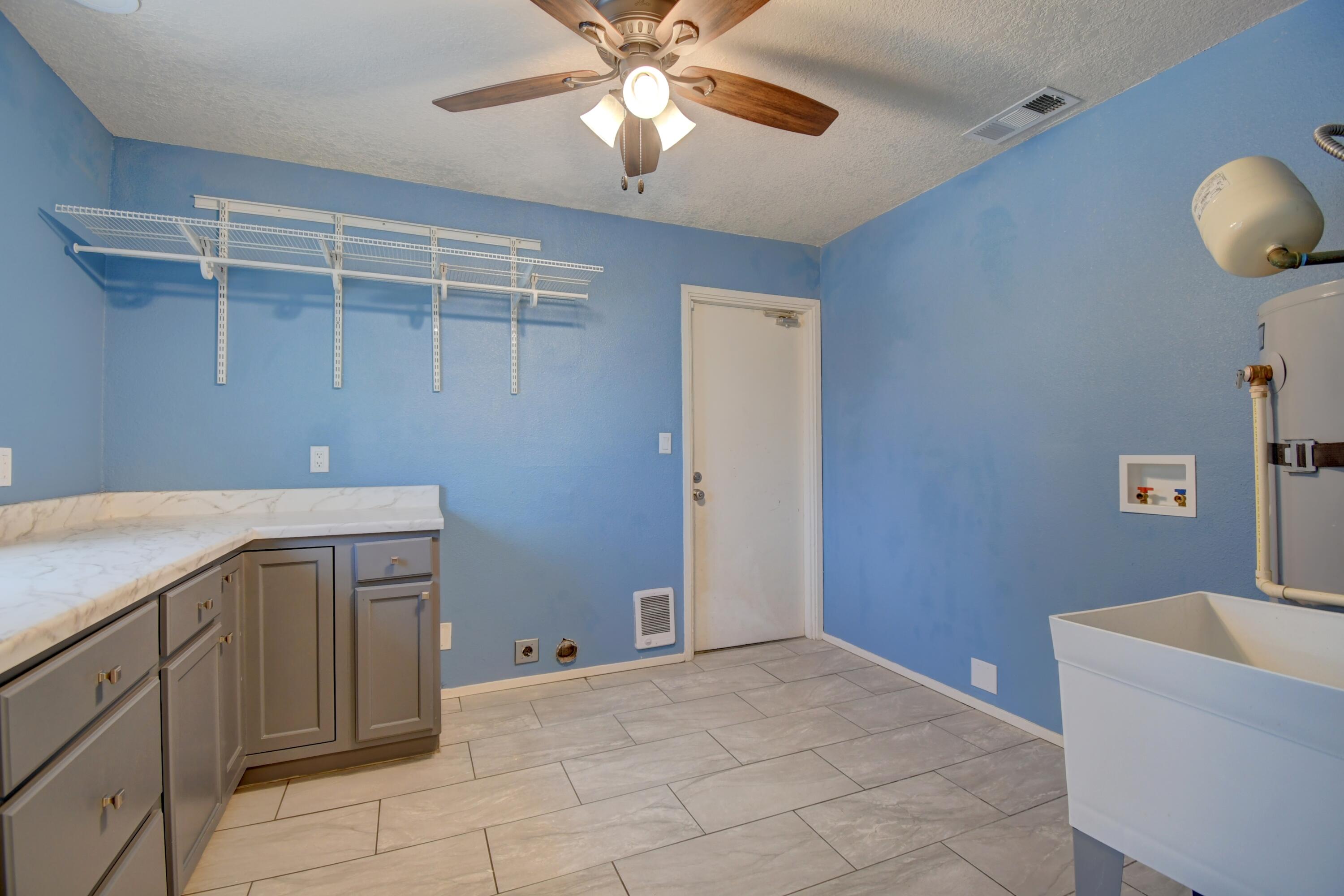 Photo 5 — 3112 Valencia Drive NE