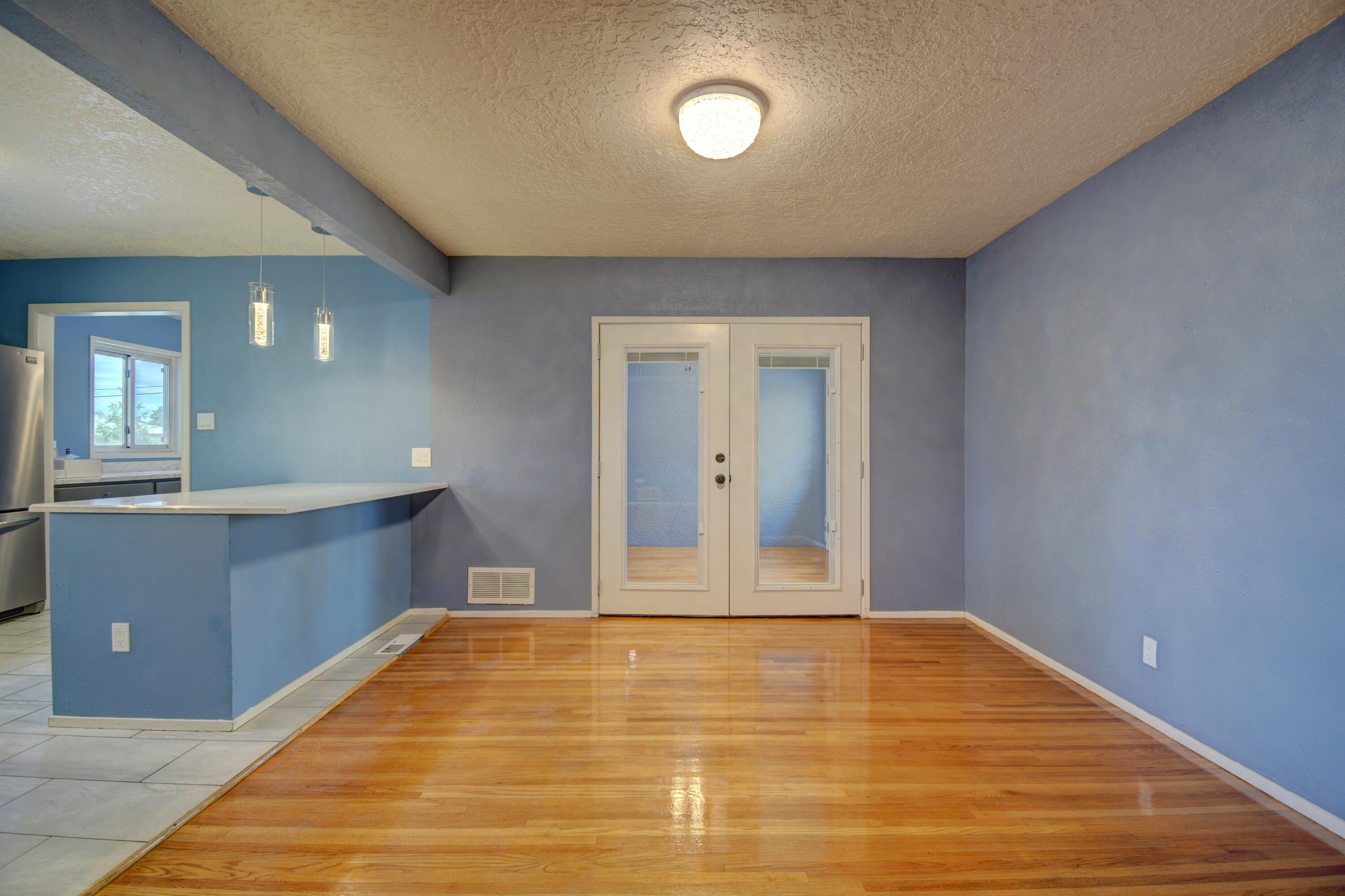 Photo 14 — 3112 Valencia Drive NE