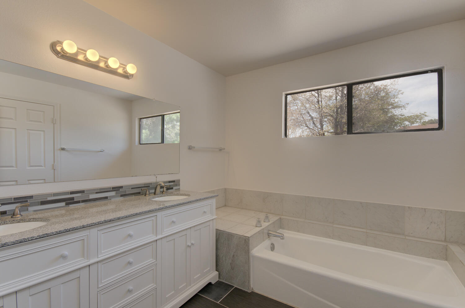 Photo 13 — 2574 Bogie Road SE