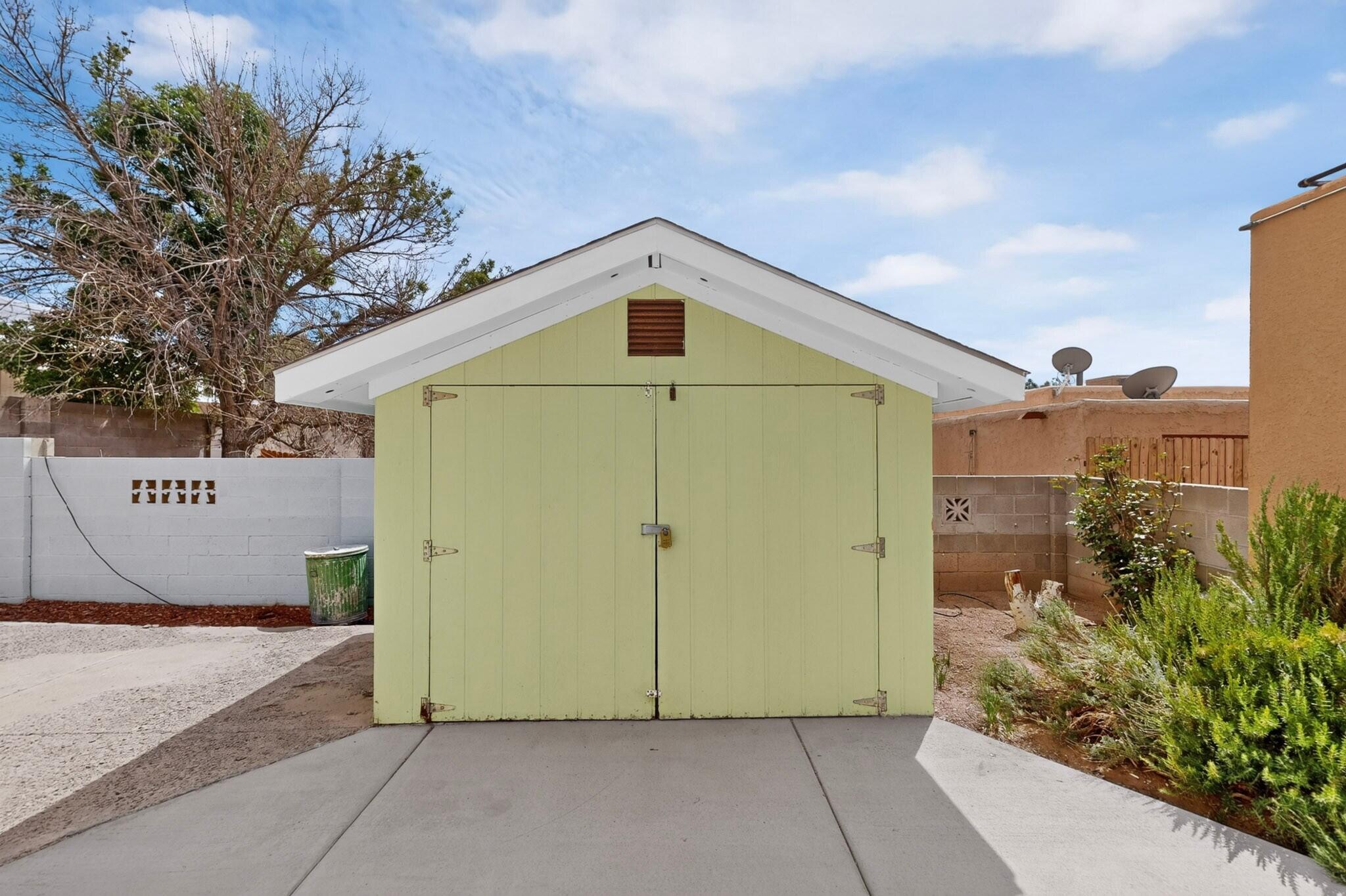 Photo 5 — 1116 Nakomis Drive NE