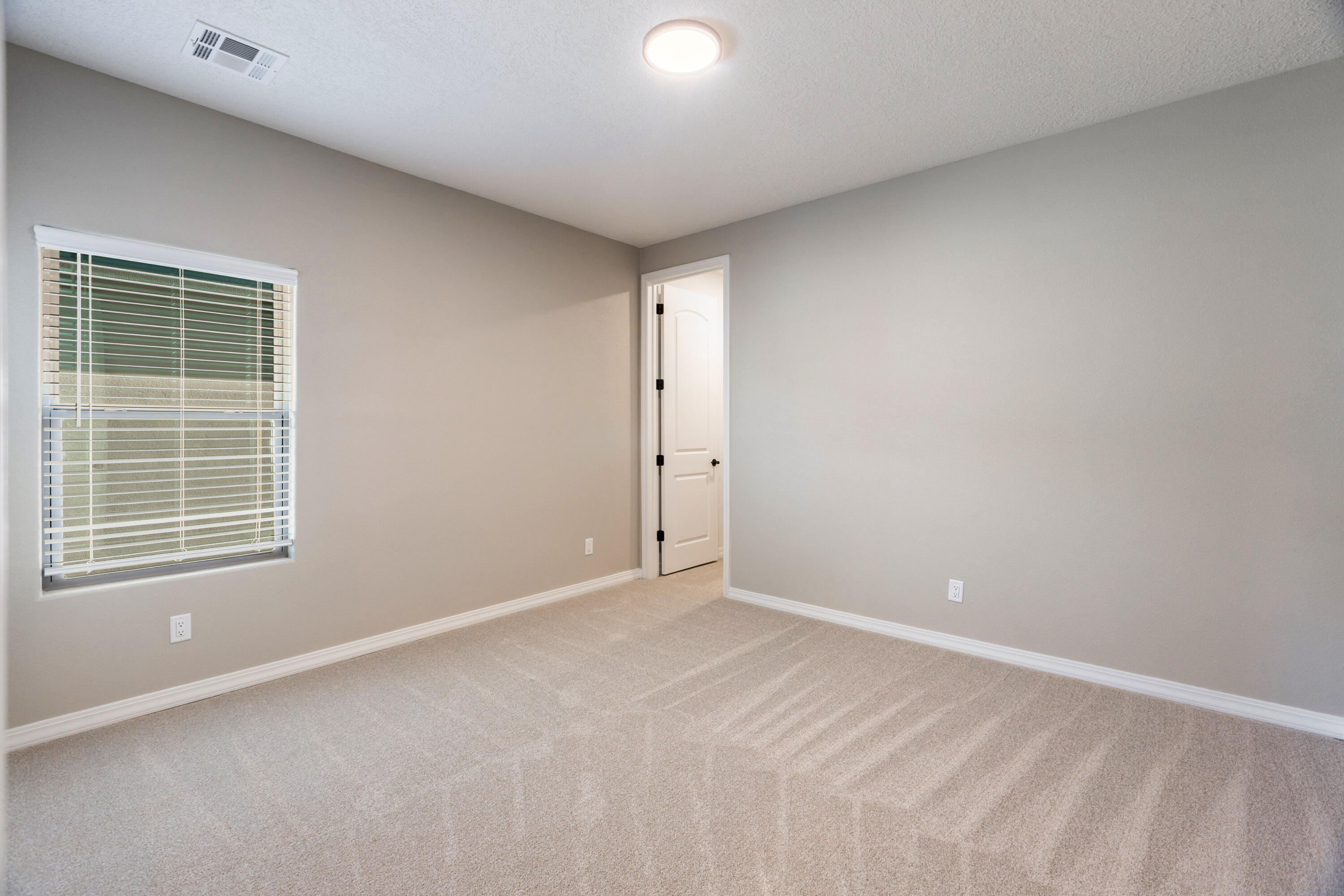 Photo 5 — 4893 Osha Peak Street SW