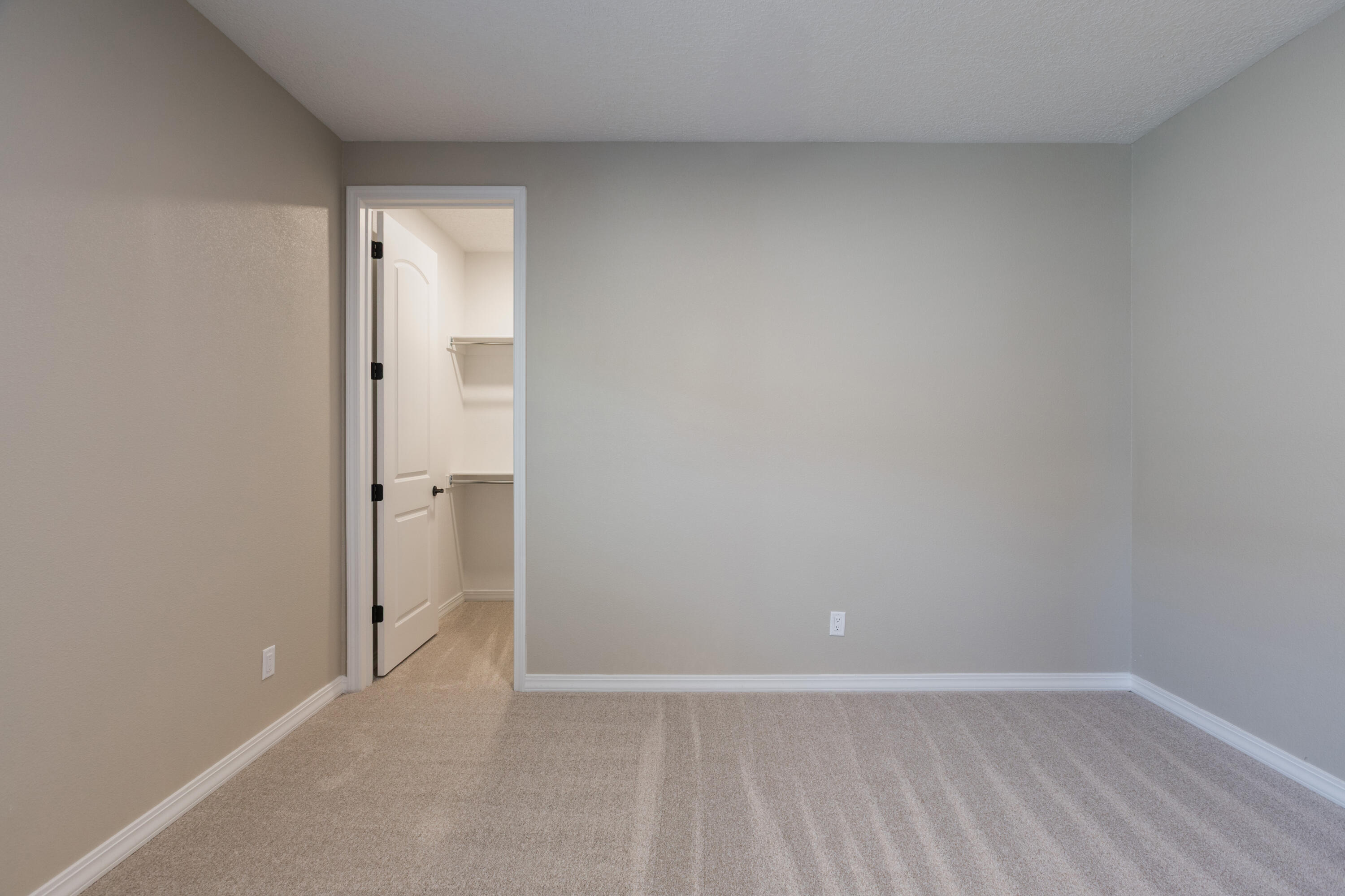 Photo 6 — 4893 Osha Peak Street SW
