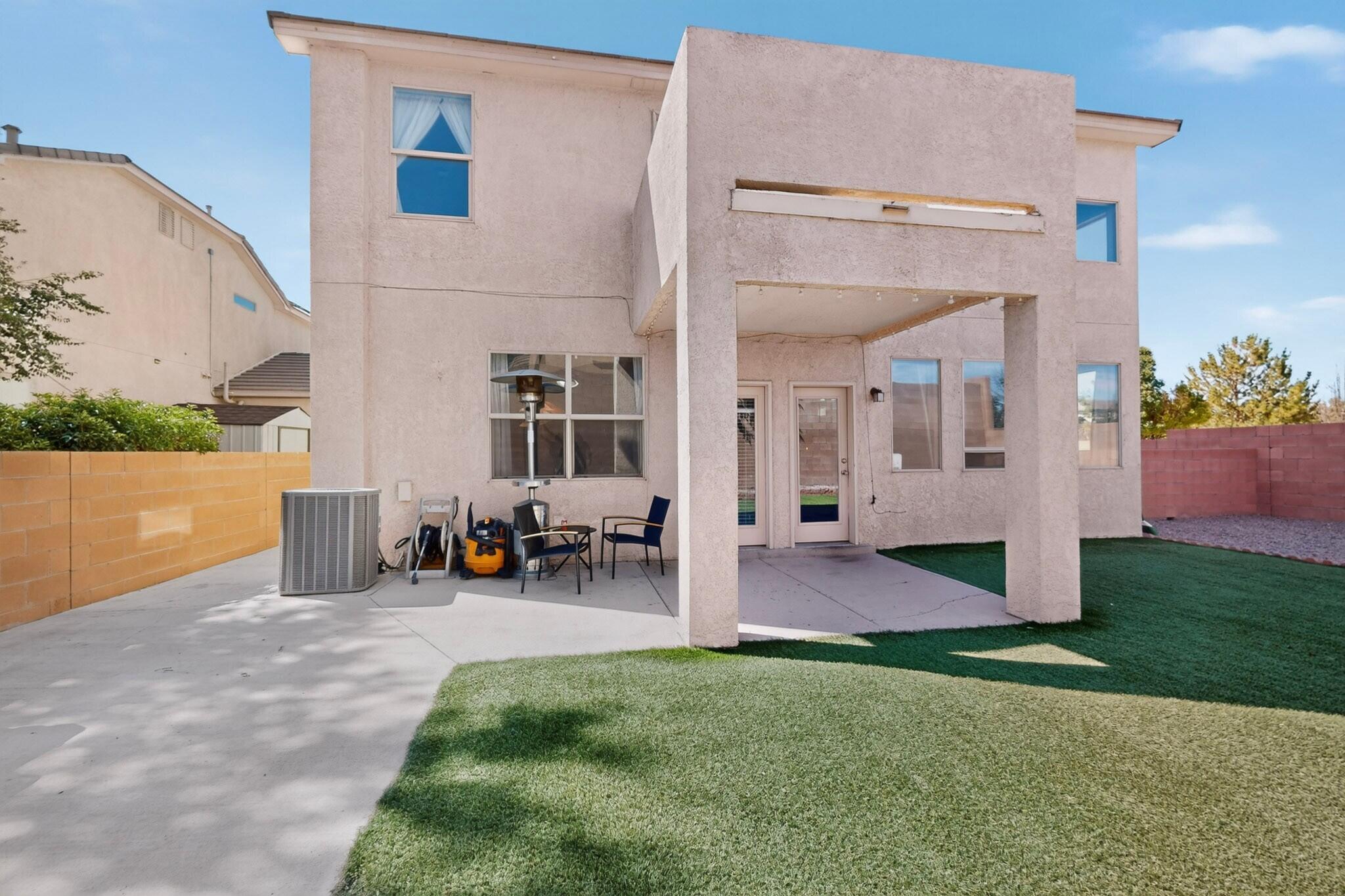 Photo 7 — 1225 Danzante Drive SE