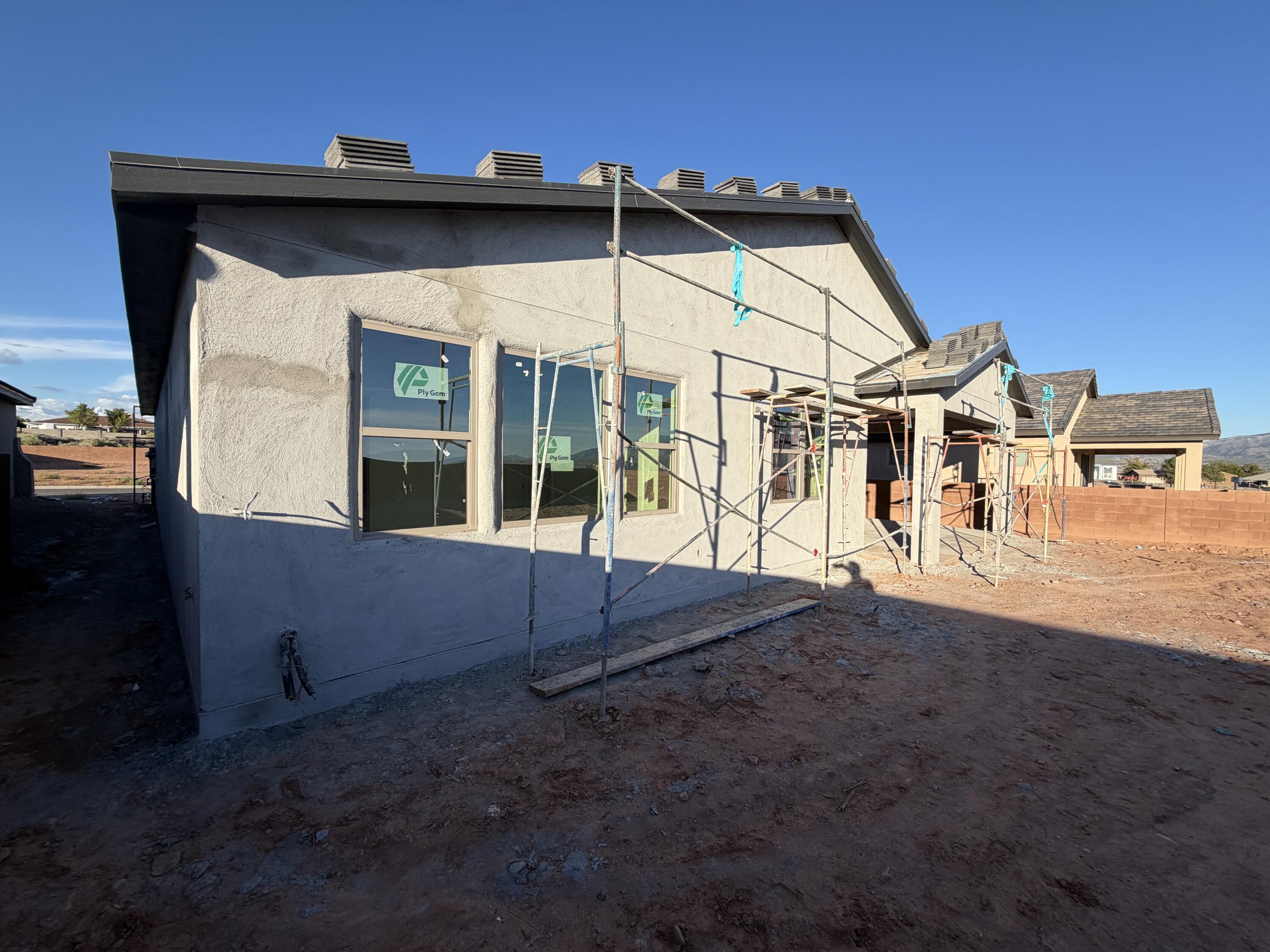 Photo 3 — 7317 Loire Drive NE