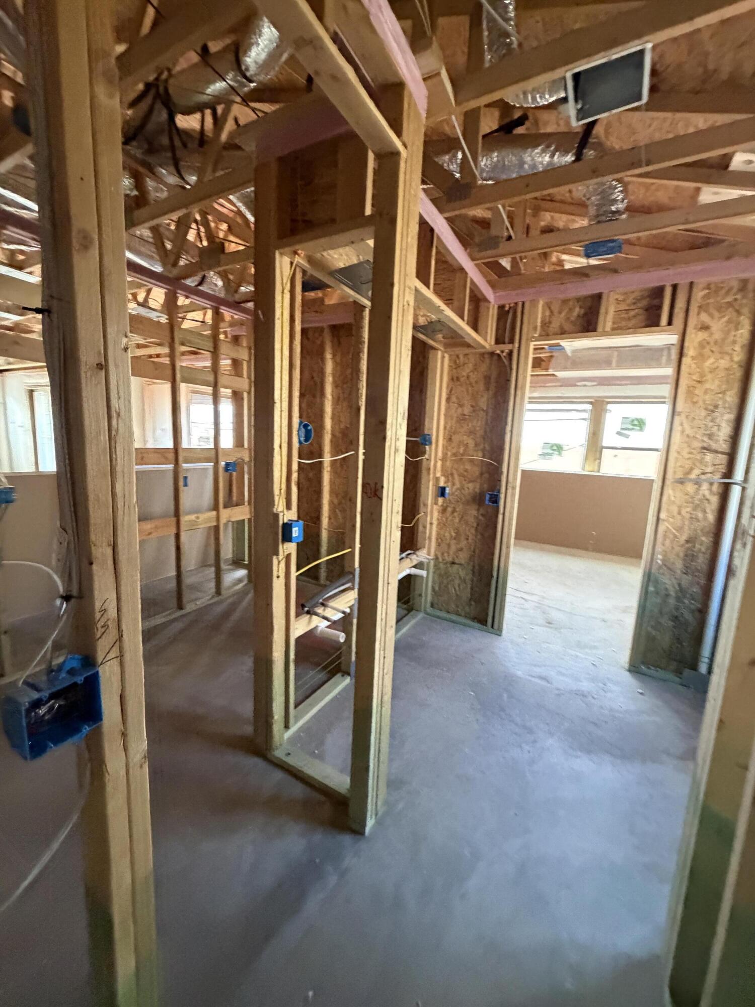 Photo 4 — 7317 Loire Drive NE