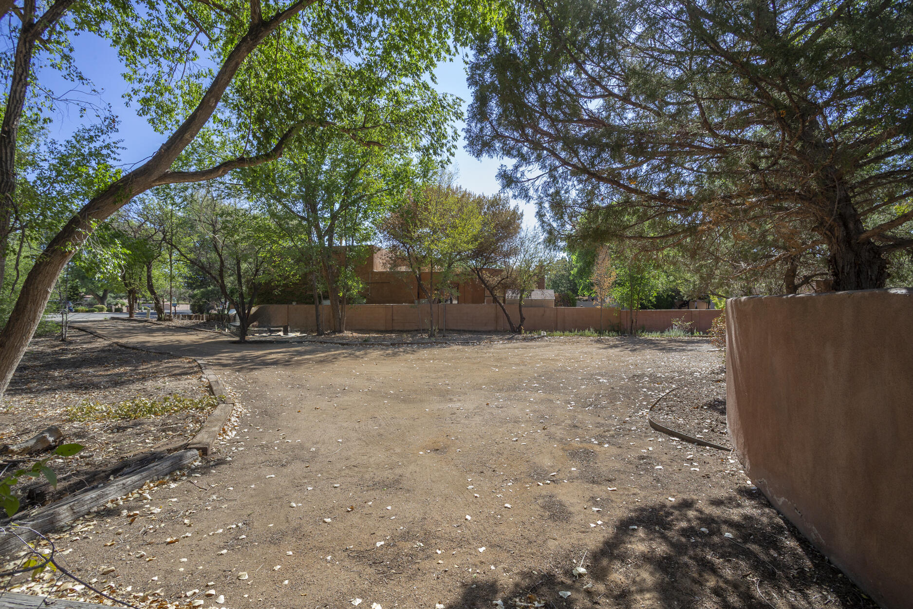 Photo 17 — 3312 Don Quixote Drive NW