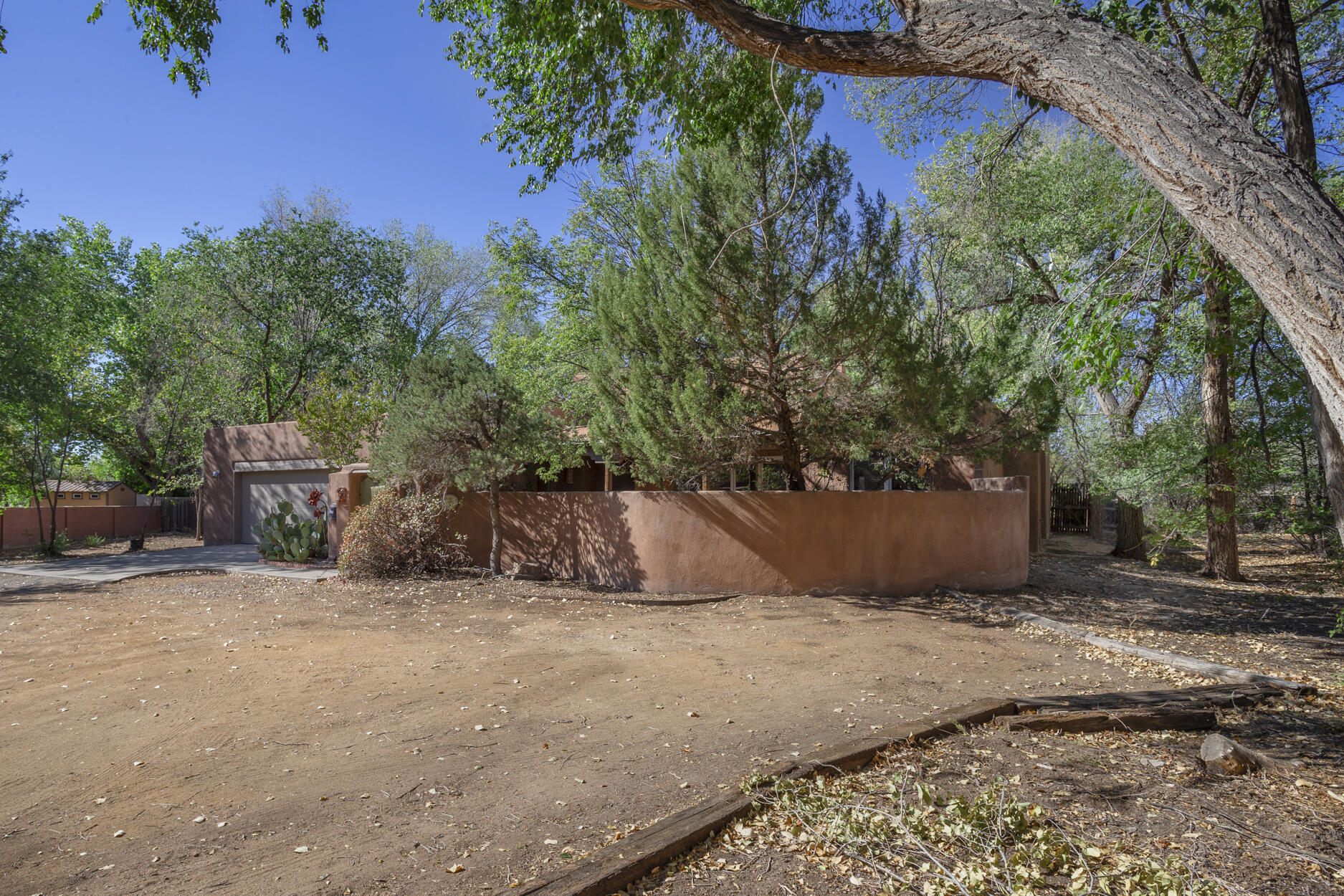 Photo 16 — 3312 Don Quixote Drive NW