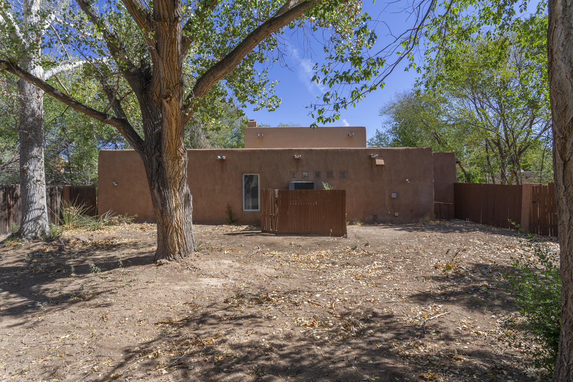 Photo 7 — 3312 Don Quixote Drive NW