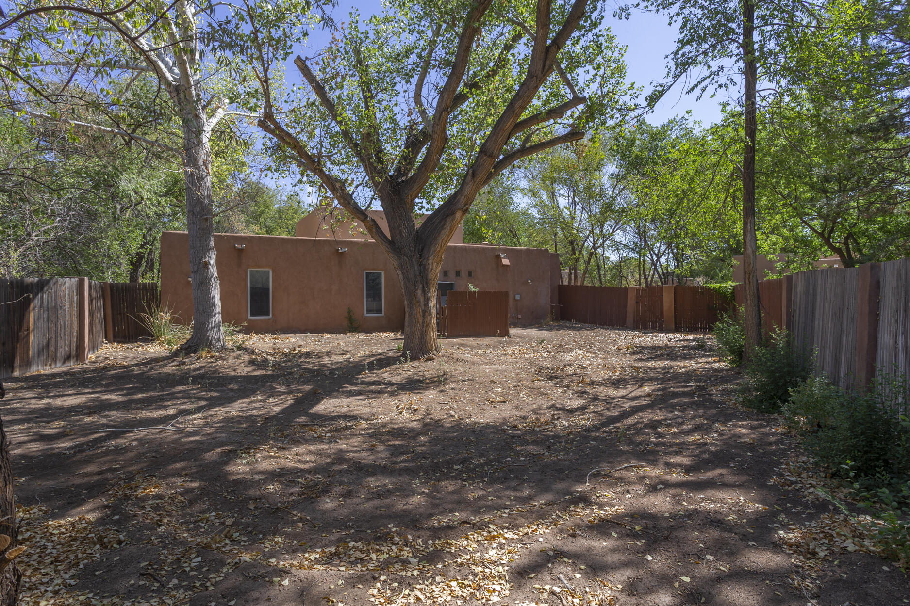 Photo 6 — 3312 Don Quixote Drive NW